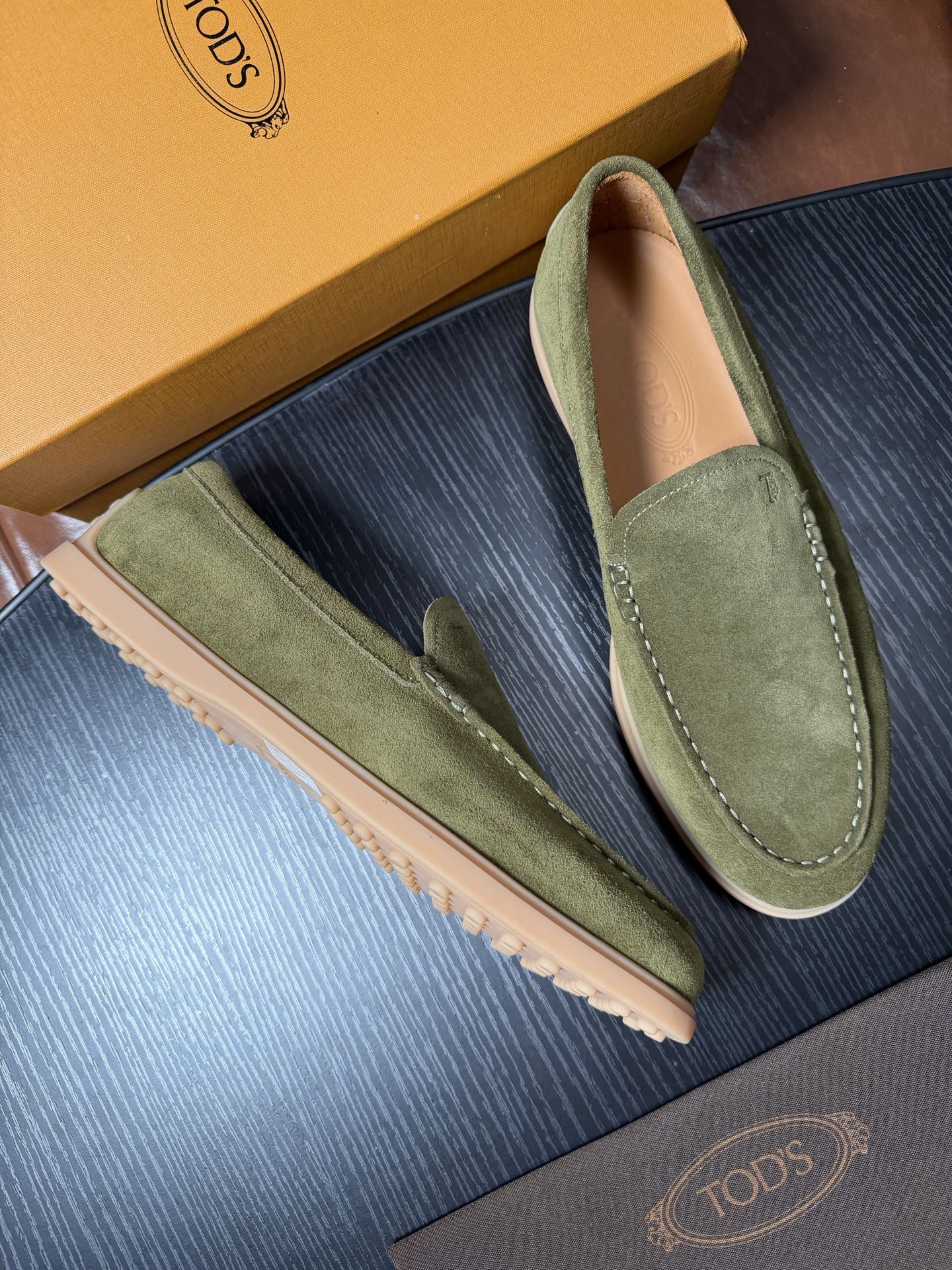 Cheap Tods Leather Loafers For Men in 224753, $120 USD- [IB224753] - Replica Tods Leather Loafers For Men