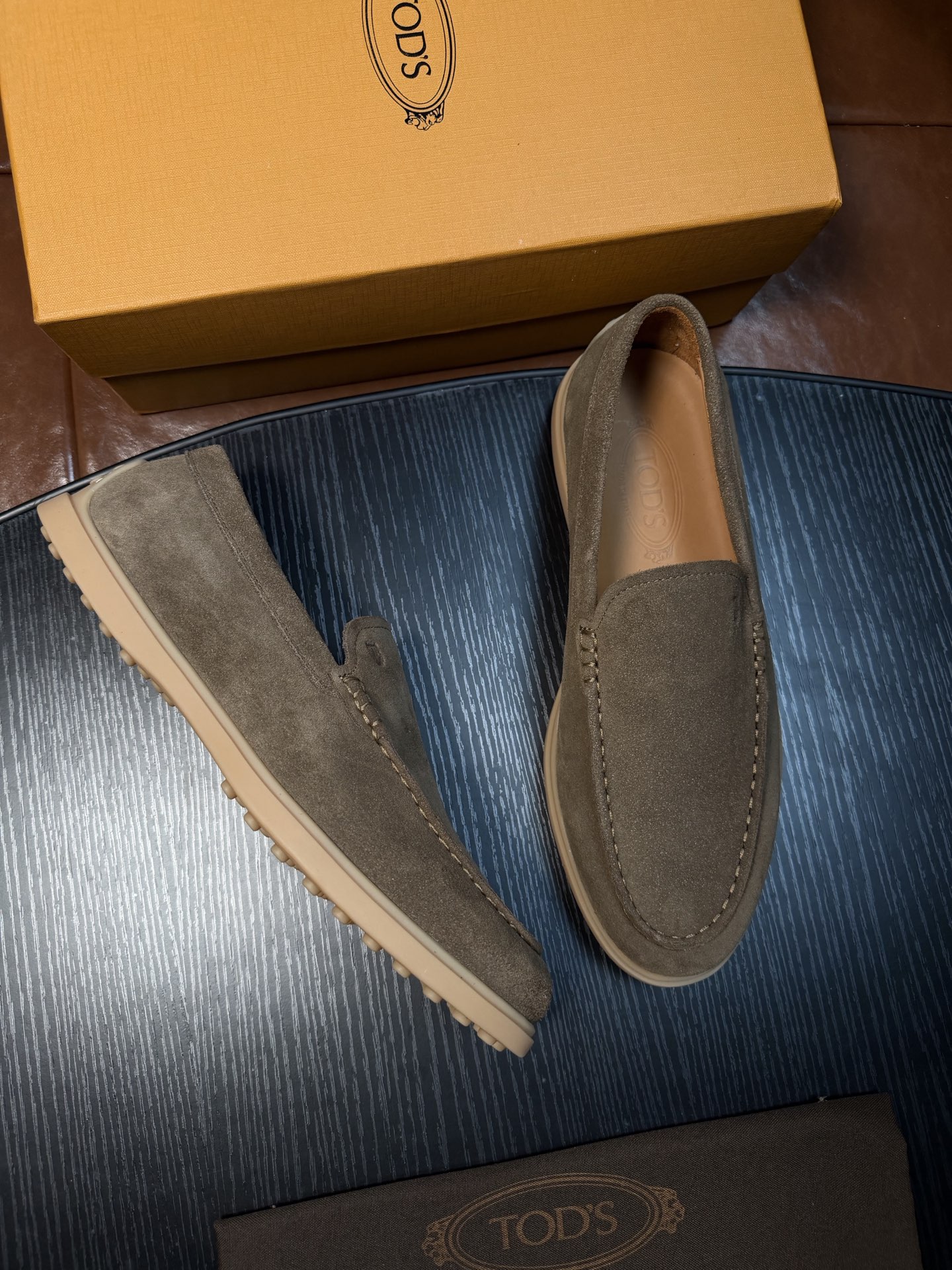 Cheap Tods Leather Loafers For Men in 224757, $120 USD- [IB224757] - Replica Tods Leather Loafers For Men
