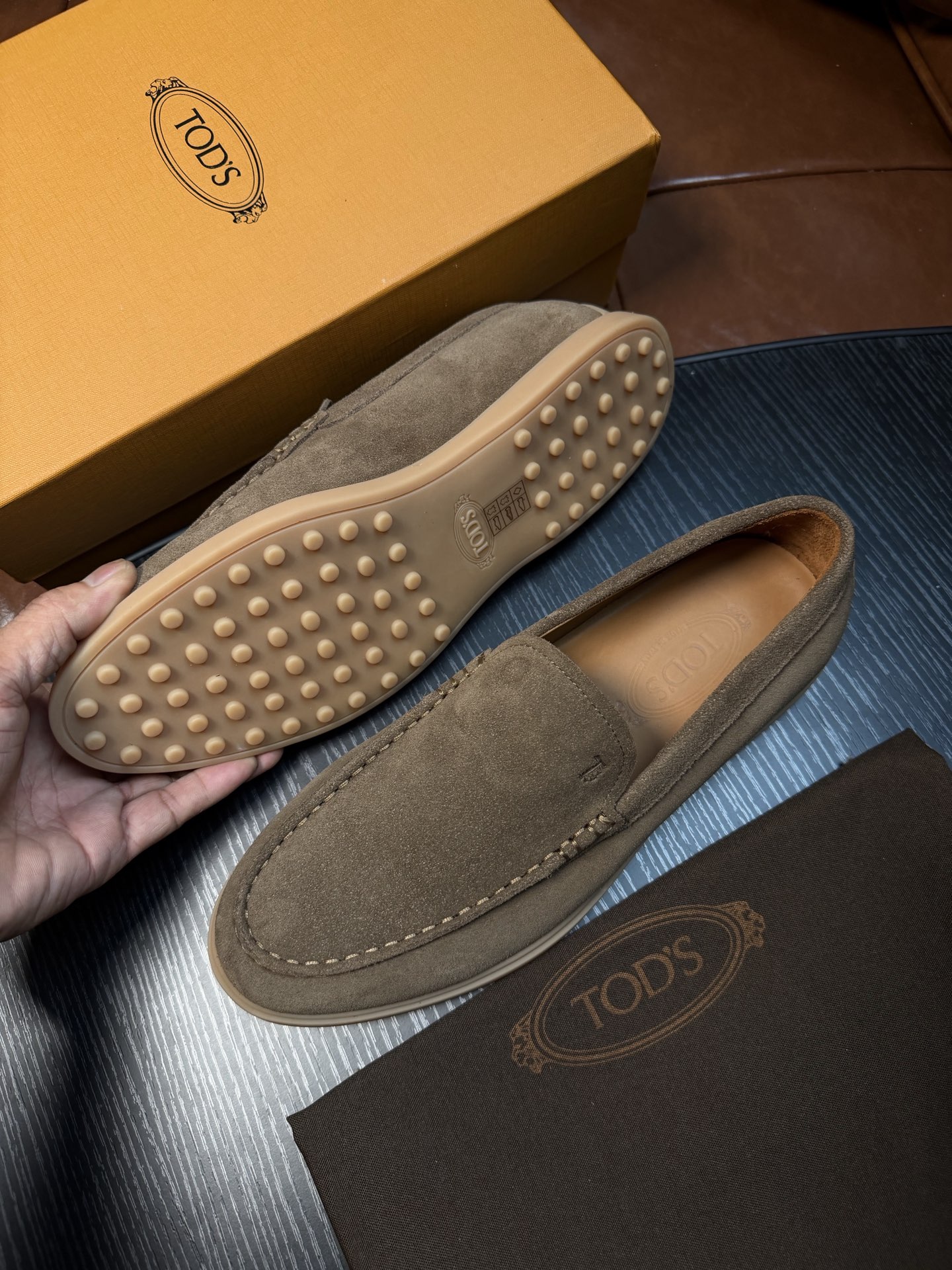 Cheap Tods Leather Loafers For Men in 224757, $120 USD- [IB224757] - Replica Tods Leather Loafers For Men