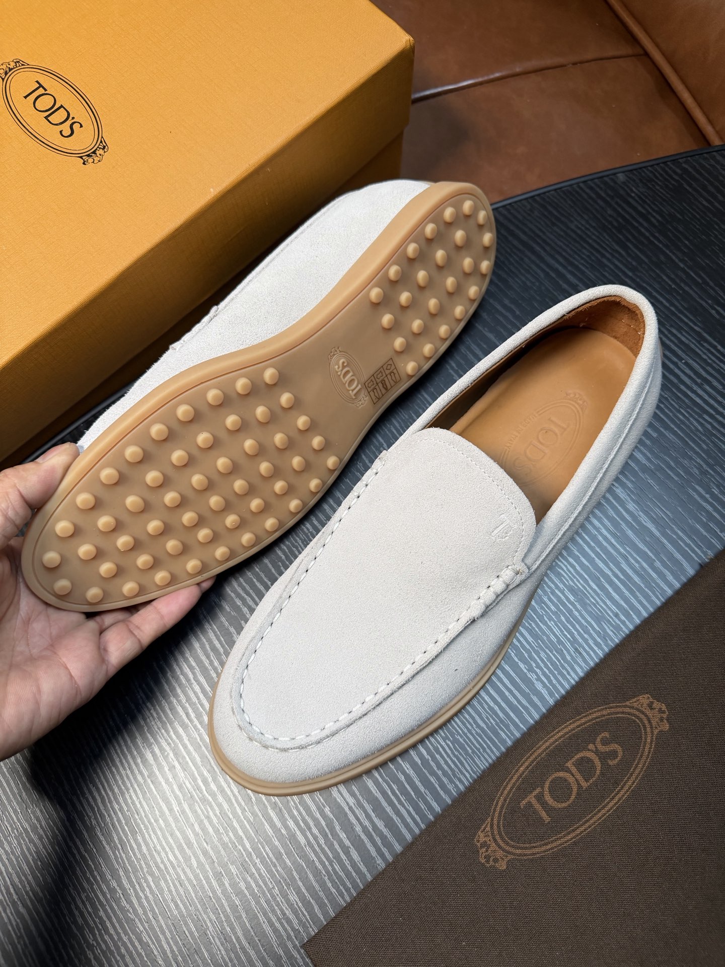 Cheap Tods Leather Loafers For Men in 224759, $120 USD- [IB224759] - Replica Tods Leather Loafers For Men