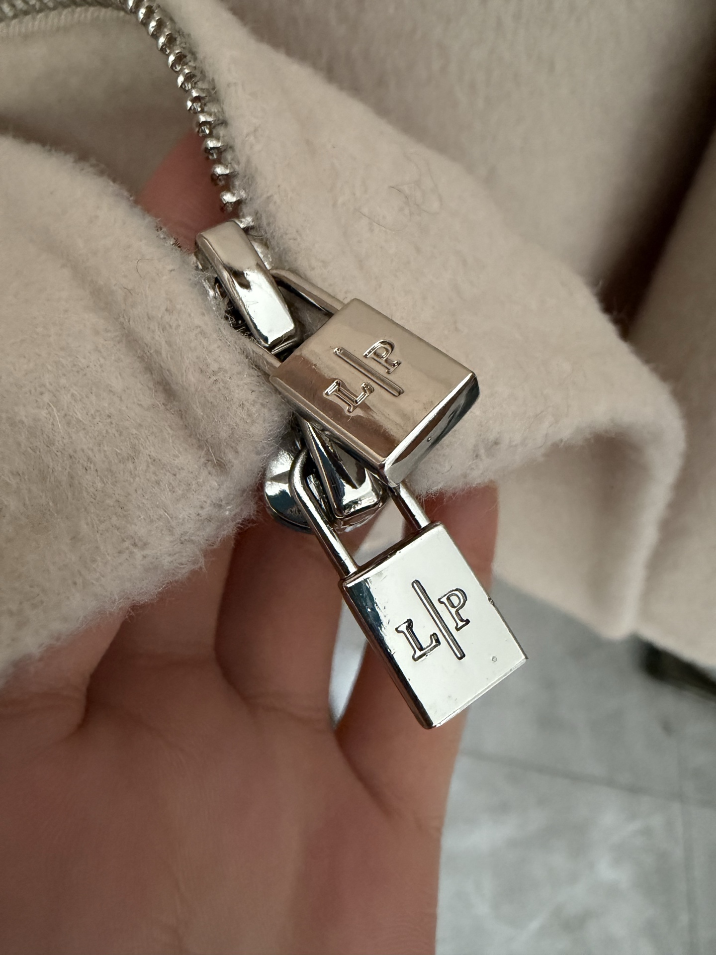 Cheap Loro Piana Jackets for Women in 225599, $350 USD- [IB225599] - Replica Loro Piana Jackets for Women