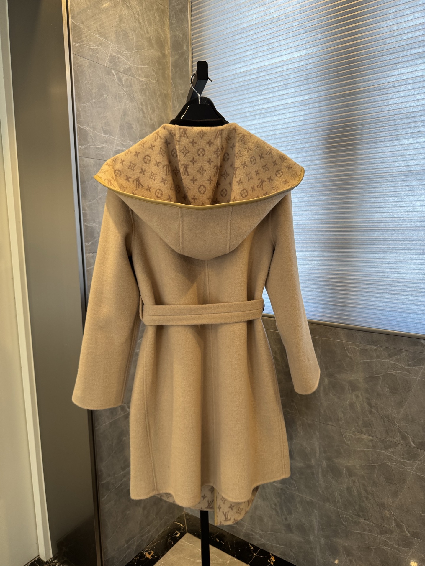 Cheap Louis Vuitton Jackets for Women in 225600, $350 USD- [IB225600] - Replica Louis Vuitton Jackets for Women