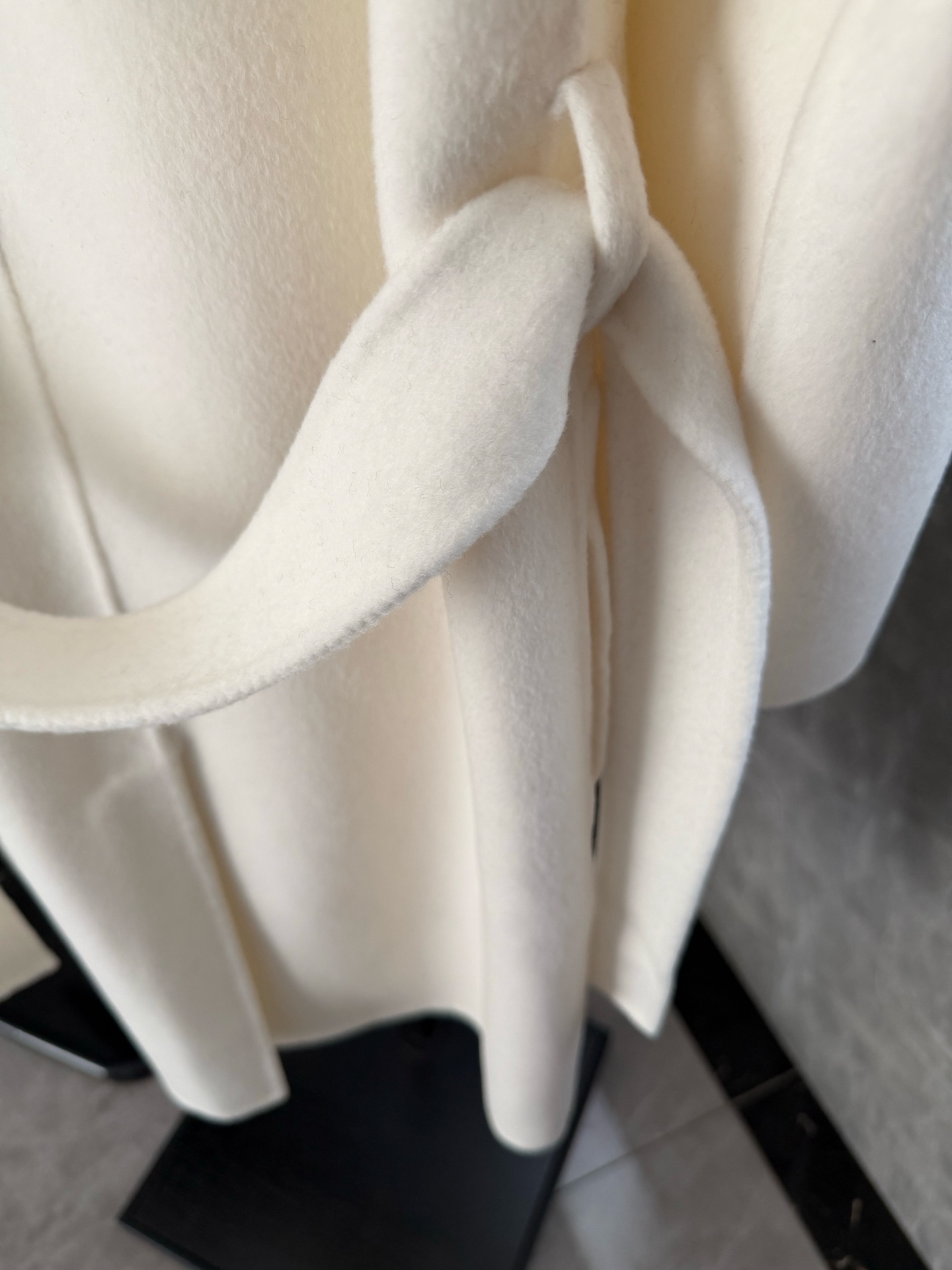 Cheap Hernes Jackets for Women in 225613, $320 USD- [IB225613] - Replica Hernes Jackets for Women