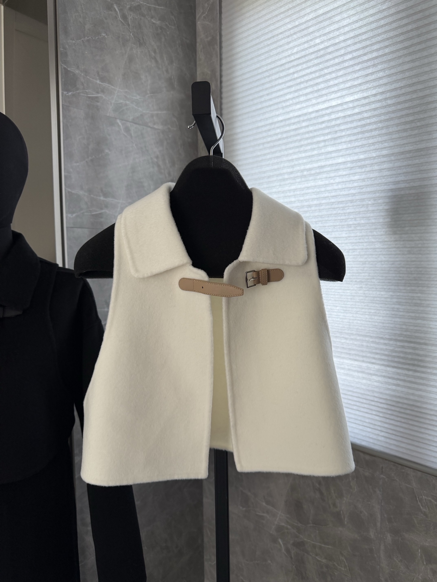 Cheap Hernes Jackets for Women in 225615, $320 USD- [IB225615] - Replica Hernes Jackets for Women