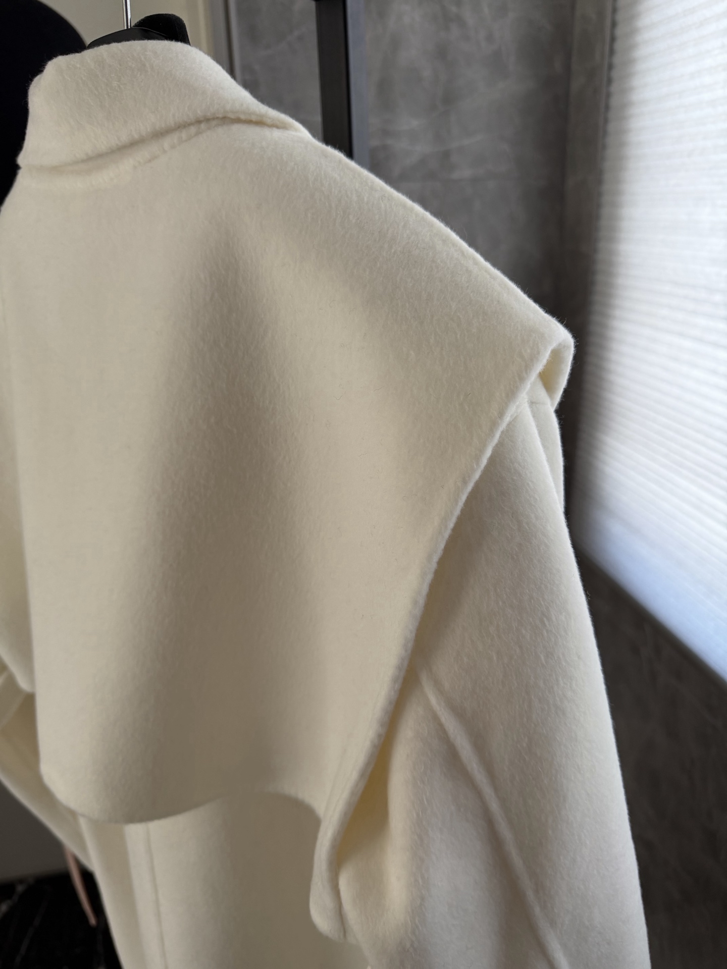 Cheap Hernes Jackets for Women in 225622, $320 USD- [IB225622] - Replica Hernes Jackets for Women