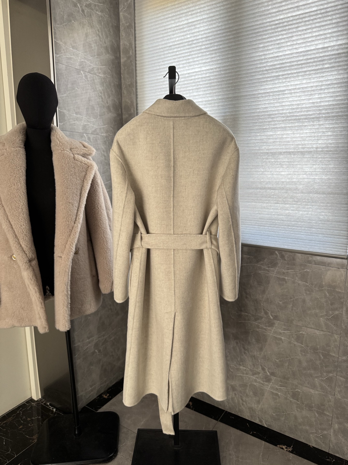 Cheap Hernes Jackets for Women in 225641, $350 USD- [IB225641] - Replica Hernes Jackets for Women