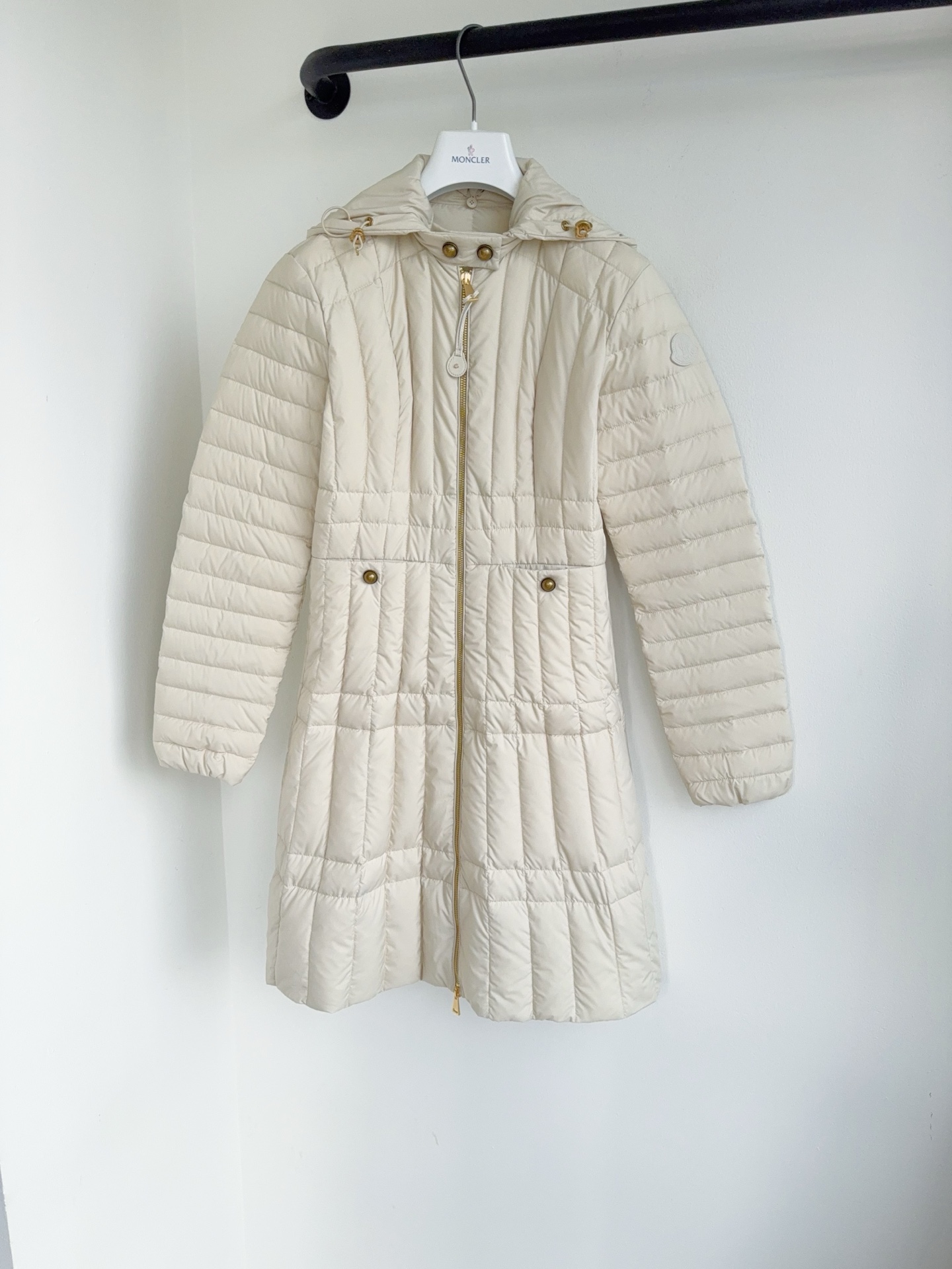 Cheap Moncle Thick Coats For Women in 225706, $150 USD- [IB225706] - Replica Moncle Thick Coats For Women