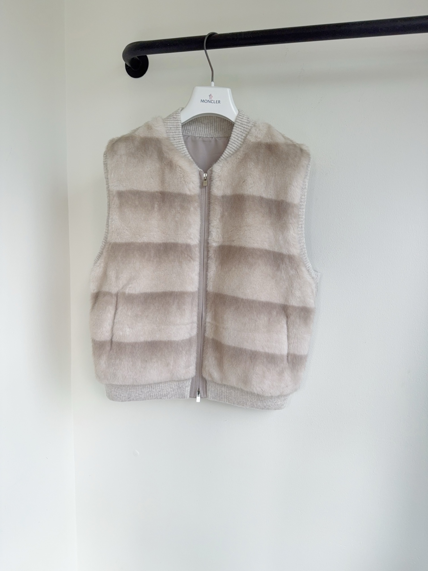 Cheap Loro Piana Jackets for Women in 225707, $110 USD- [IB225707] - Replica Loro Piana Jackets for Women