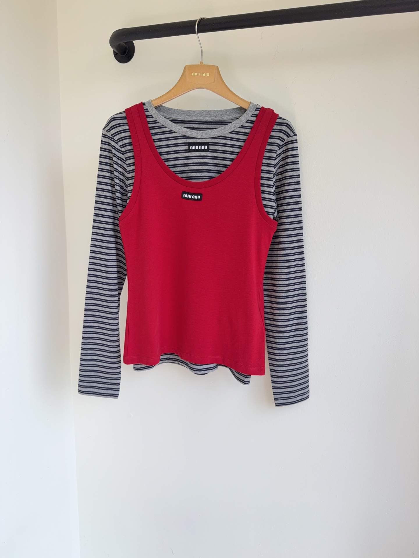 Cheap MiuMiu Long-Sleeved T-shirts in 225720, $45 USD- [IB225720] - Replica MiuMiu Long-Sleeved T-shirts