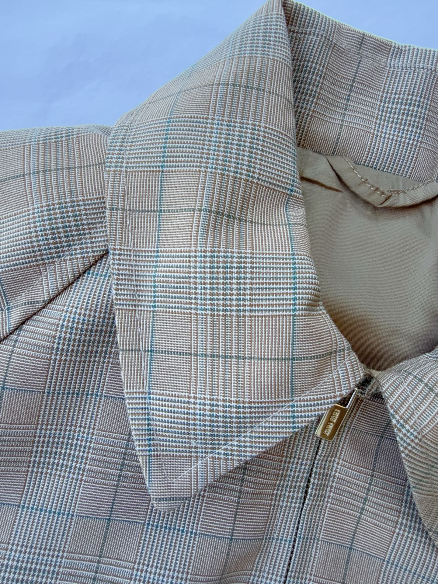Cheap MiuMiu Jackets in 225746, $135 USD- [IB225746] - Replica MiuMiu Jackets