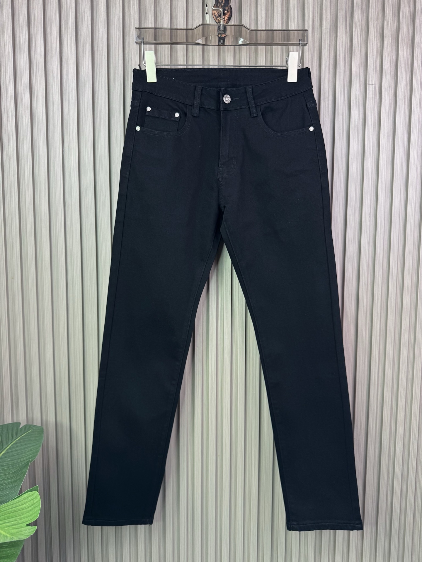 Cheap Gucci Jeans for Men in 225984, $65 USD- [IB225984] - Replica Gucci Jeans for Men