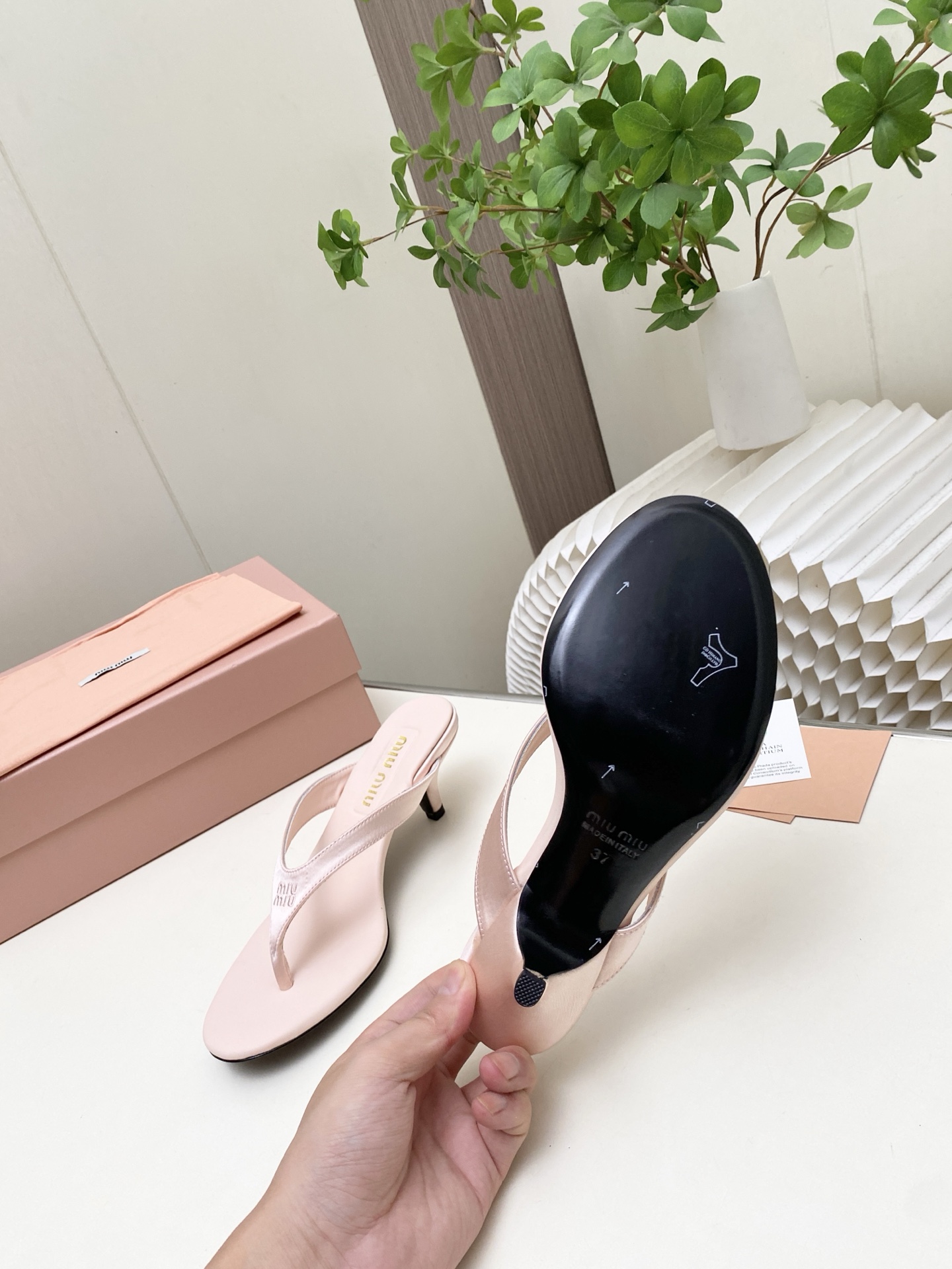 Cheap MiuMiu Sandals And Slippers For Women in 226002, $60 USD- [IB226002] - Replica MiuMiu Sandals And Slippers For Women