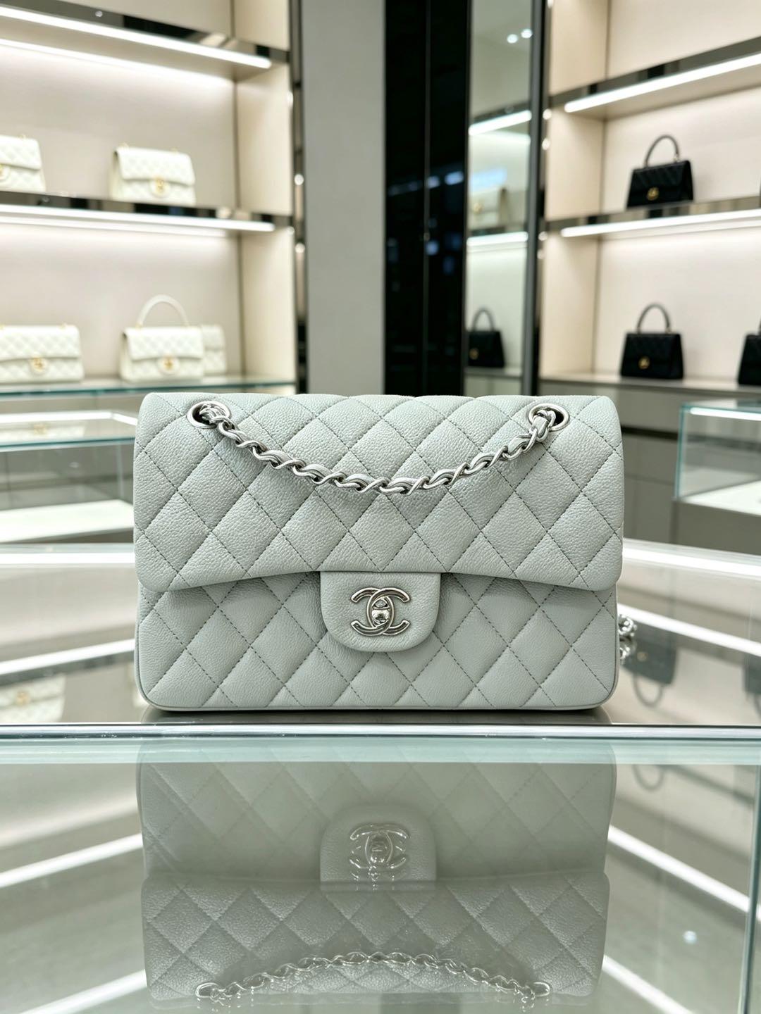 Cheap Chanel AAA quality Handbags in 226090, $130 USD- [IB226090] - Replica Chanel AAA quality Handbags