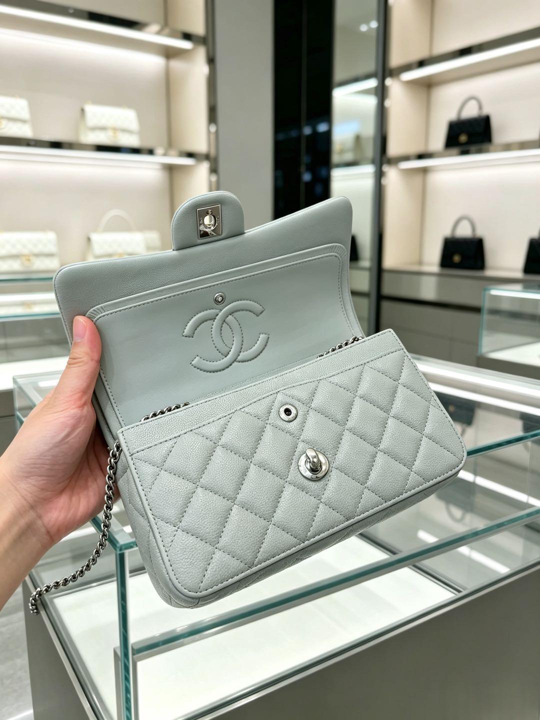 Cheap Chanel AAA quality Handbags in 226090, $130 USD- [IB226090] - Replica Chanel AAA quality Handbags