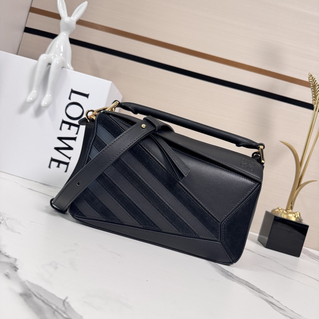 Cheap Loewe Bags in 226098, $145 USD- [IB226098] - Replica Loewe Bags