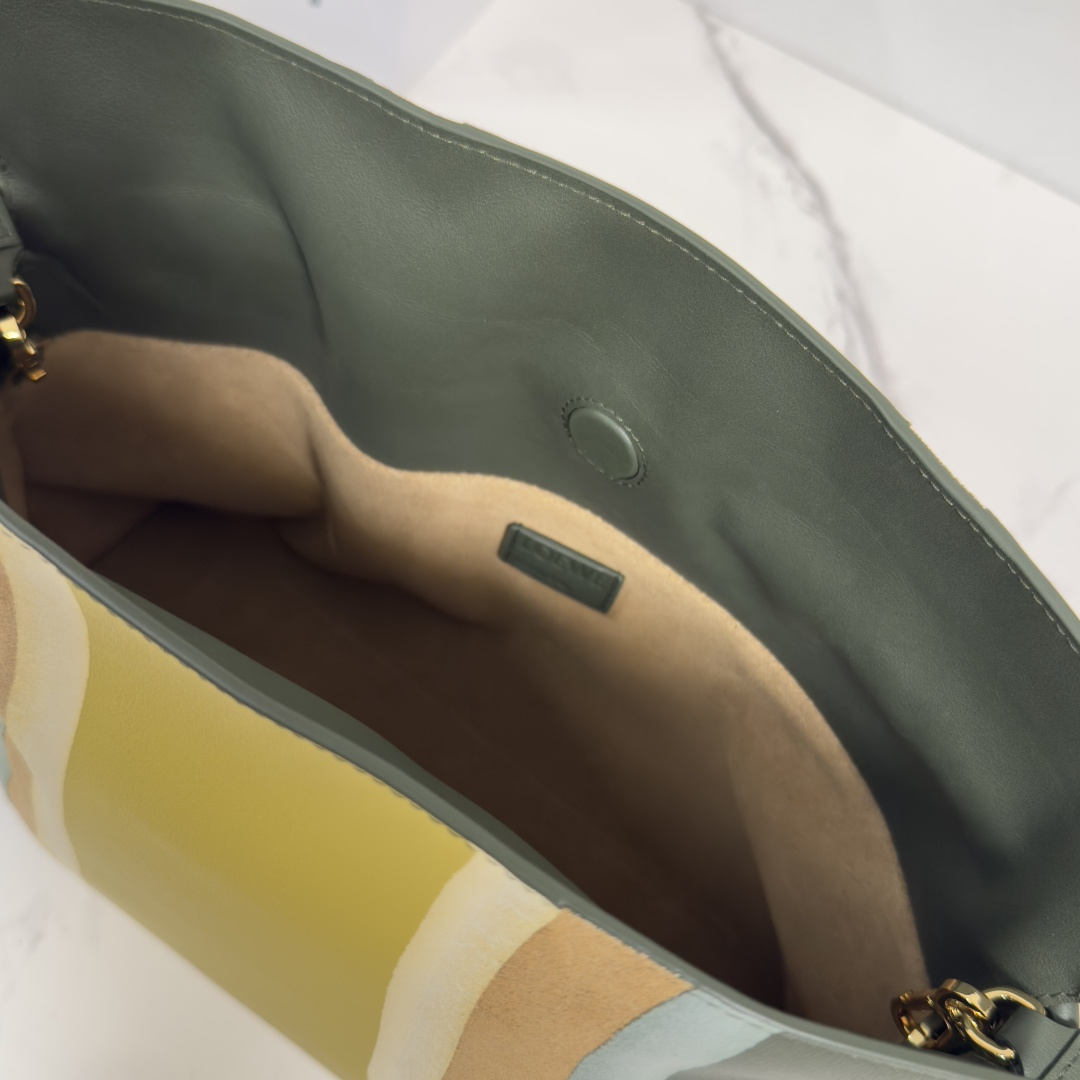 Cheap Loewe Bags in 226102, $155 USD- [IB226102] - Replica Loewe Bags