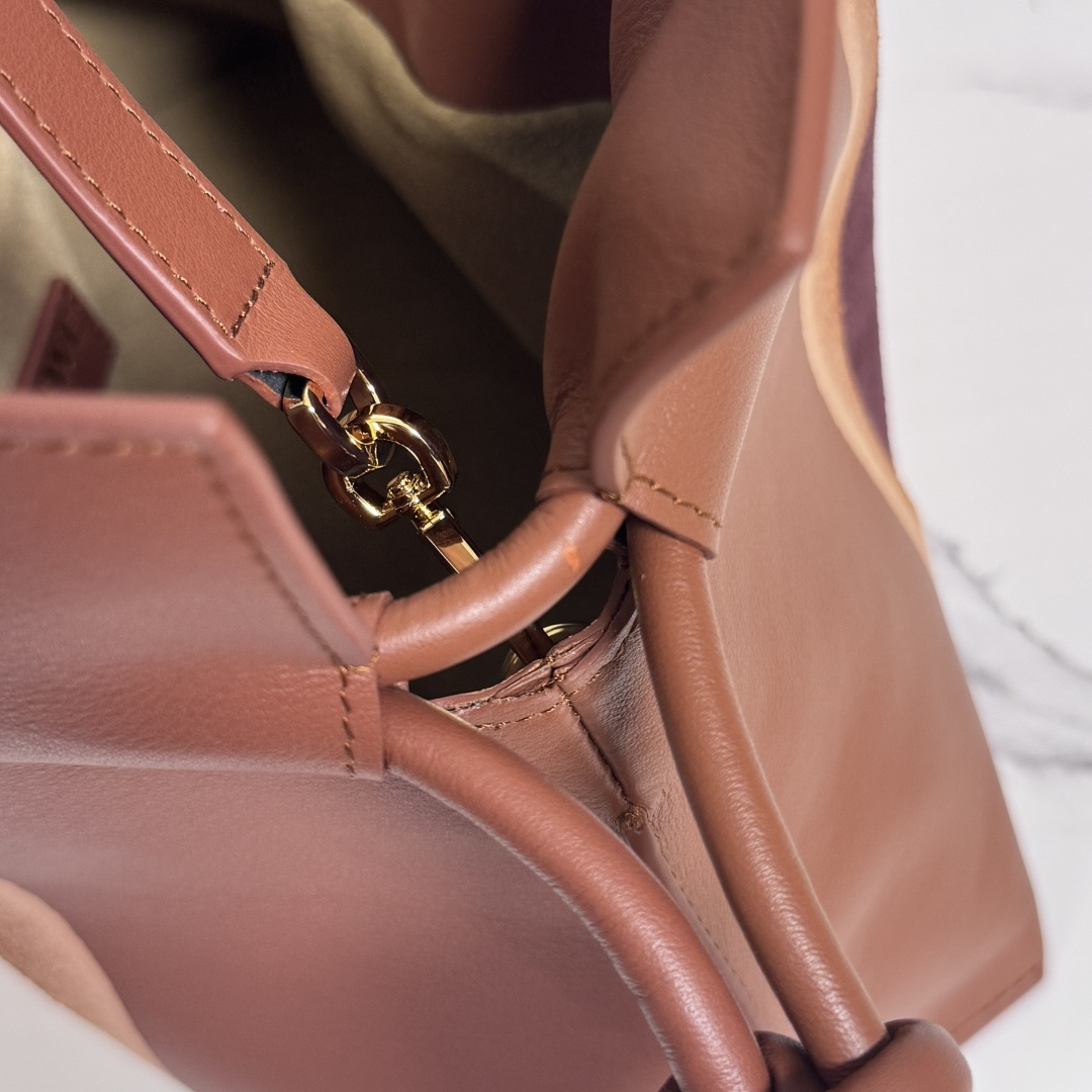 Cheap Loewe Bags in 226103, $155 USD- [IB226103] - Replica Loewe Bags
