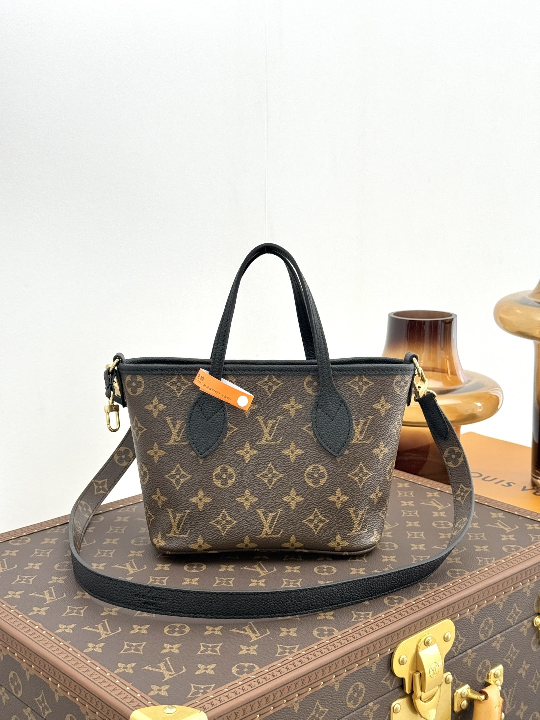 Cheap Louis Vuitton AAA Quality Handbags in 226106, $105 USD- [IB226106] - Replica Louis Vuitton AAA Quality Handbags