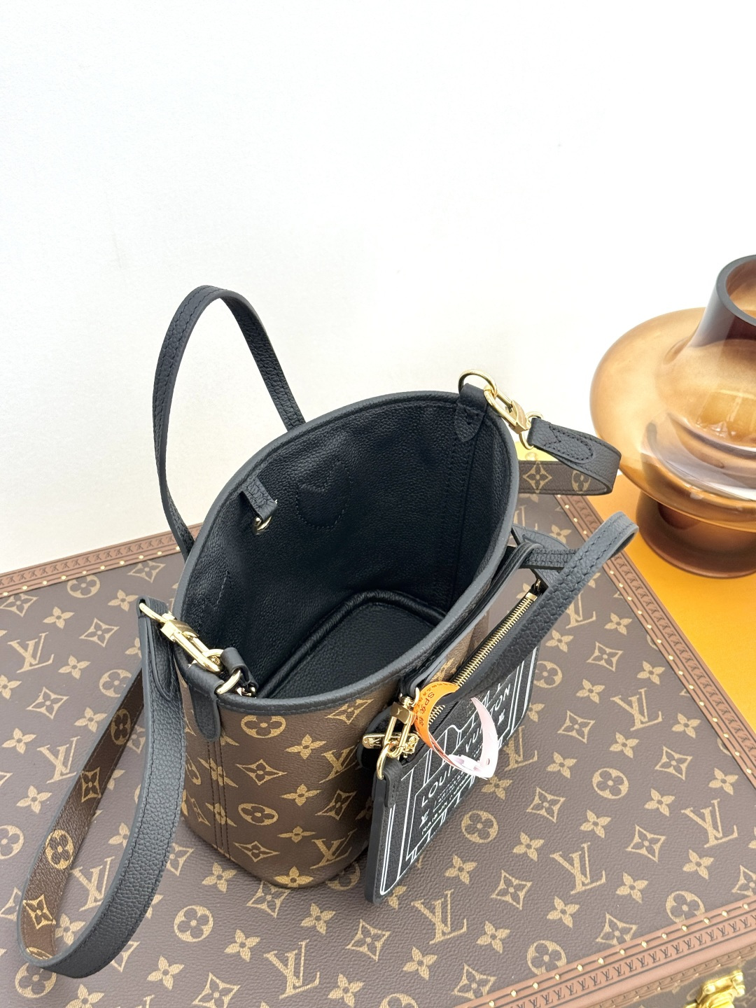 Cheap Louis Vuitton AAA Quality Handbags in 226106, $105 USD- [IB226106] - Replica Louis Vuitton AAA Quality Handbags