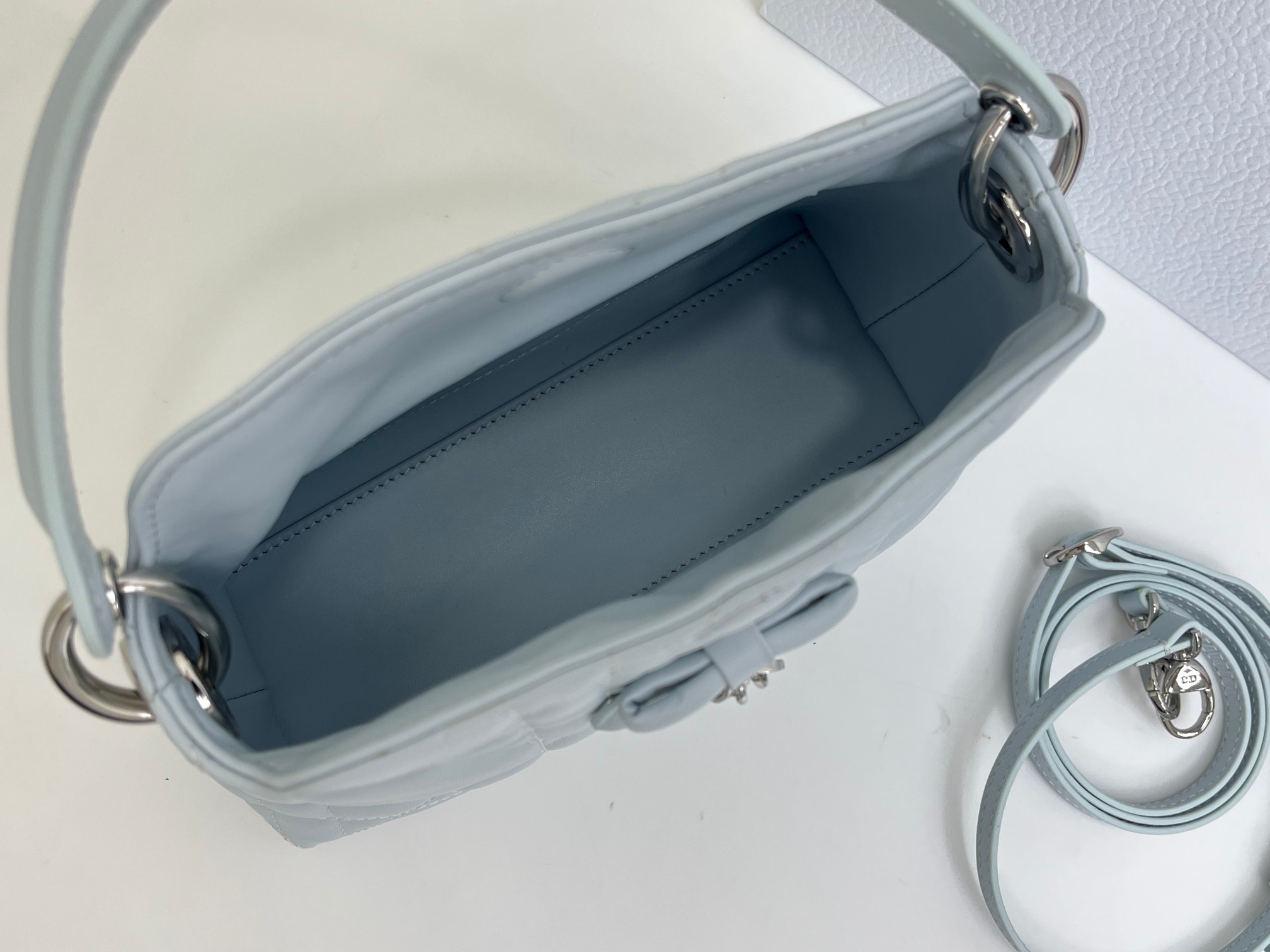 Cheap Dior AAA Quality Handbags in 226119, $135 USD- [IB226119] - Replica Dior AAA Quality Handbags