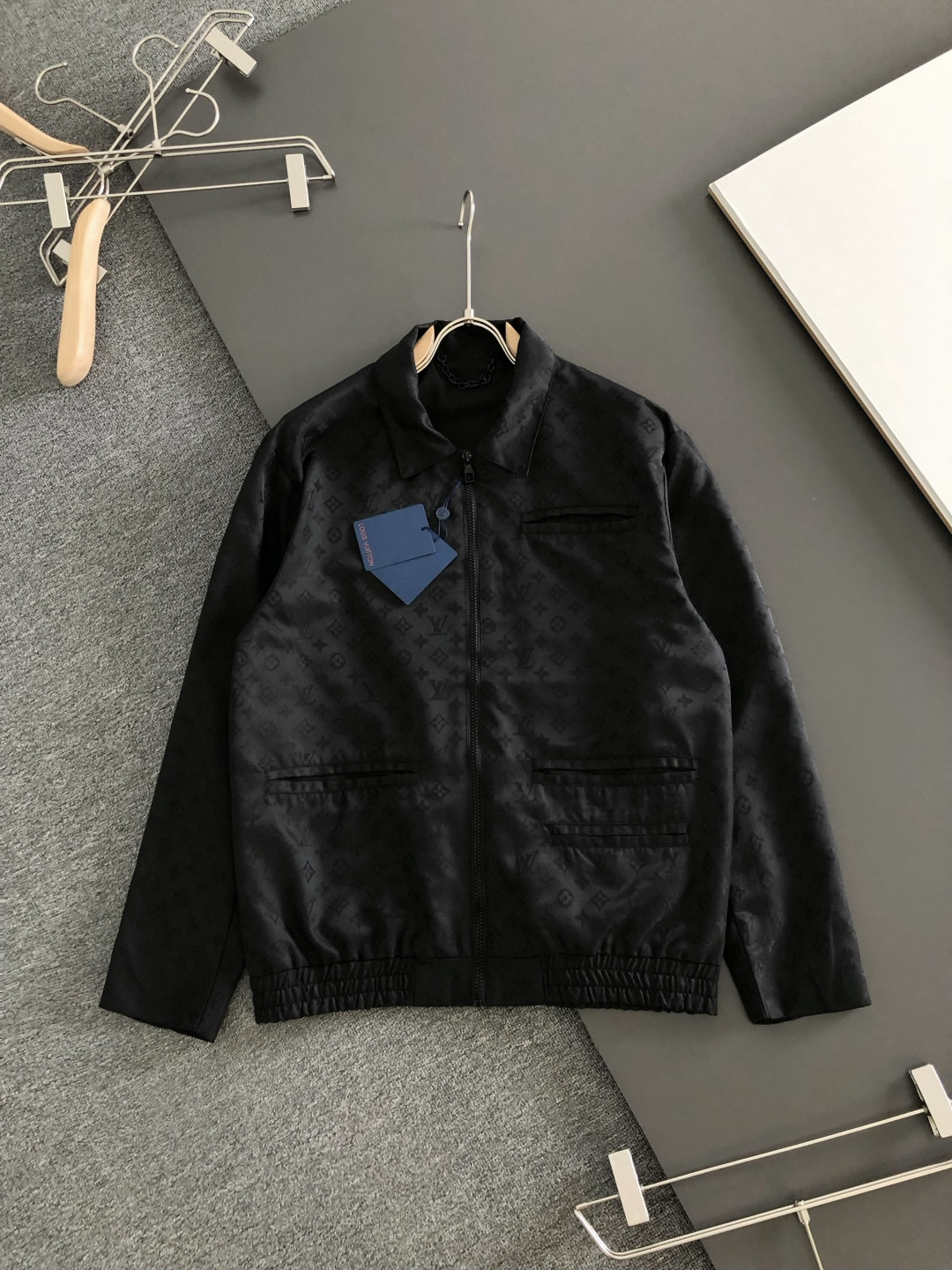 Cheap Louis Vuitton Thin Jackets For Men in 226135, $95 USD- [IB226135] - Replica Louis Vuitton Thin Jackets For Men