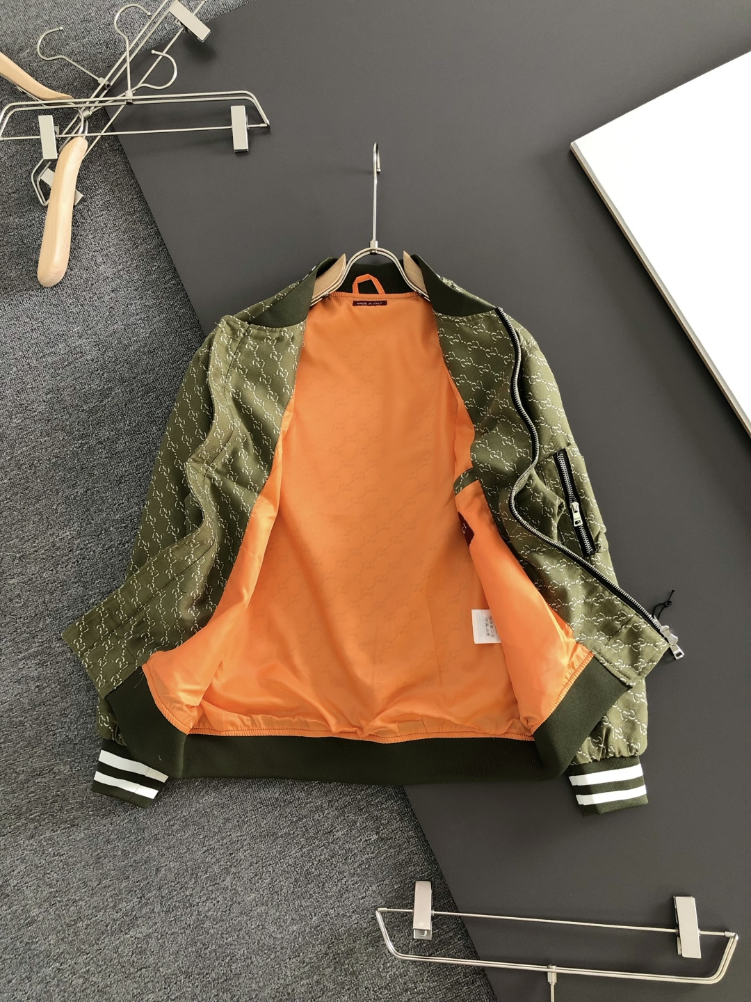 Cheap Gucci Thin Jackets For Men in 226138, $95 USD- [IB226138] - Replica Gucci Thin Jackets For Men