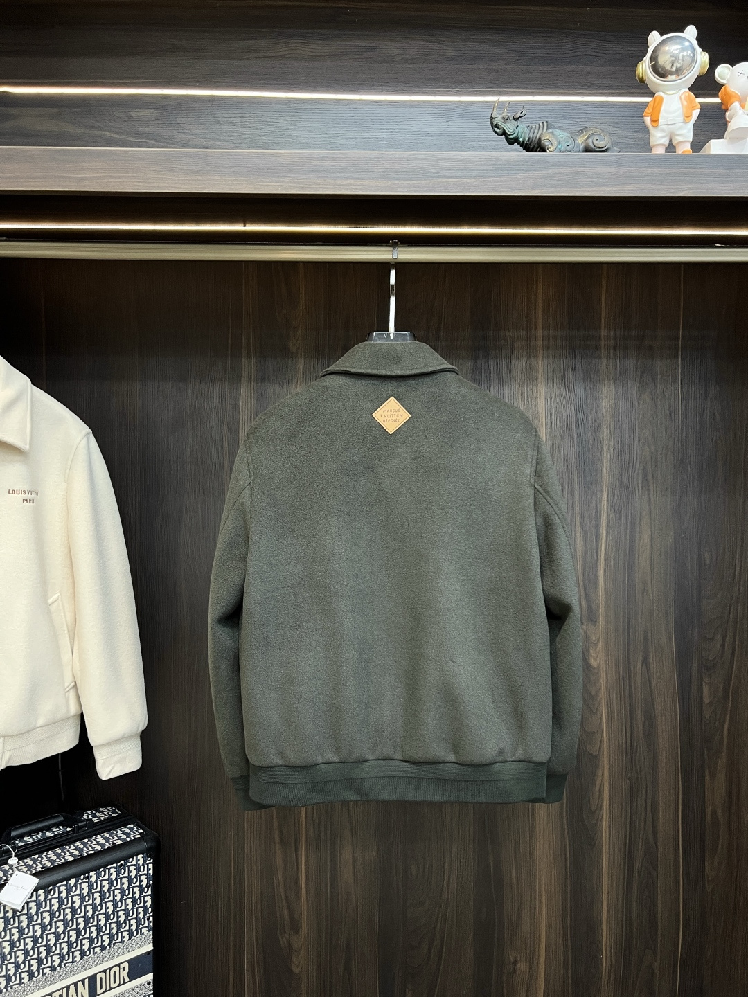 Cheap Louis Vuitton Thin Jackets For Men in 226192, $110 USD- [IB226192] - Replica Louis Vuitton Thin Jackets For Men