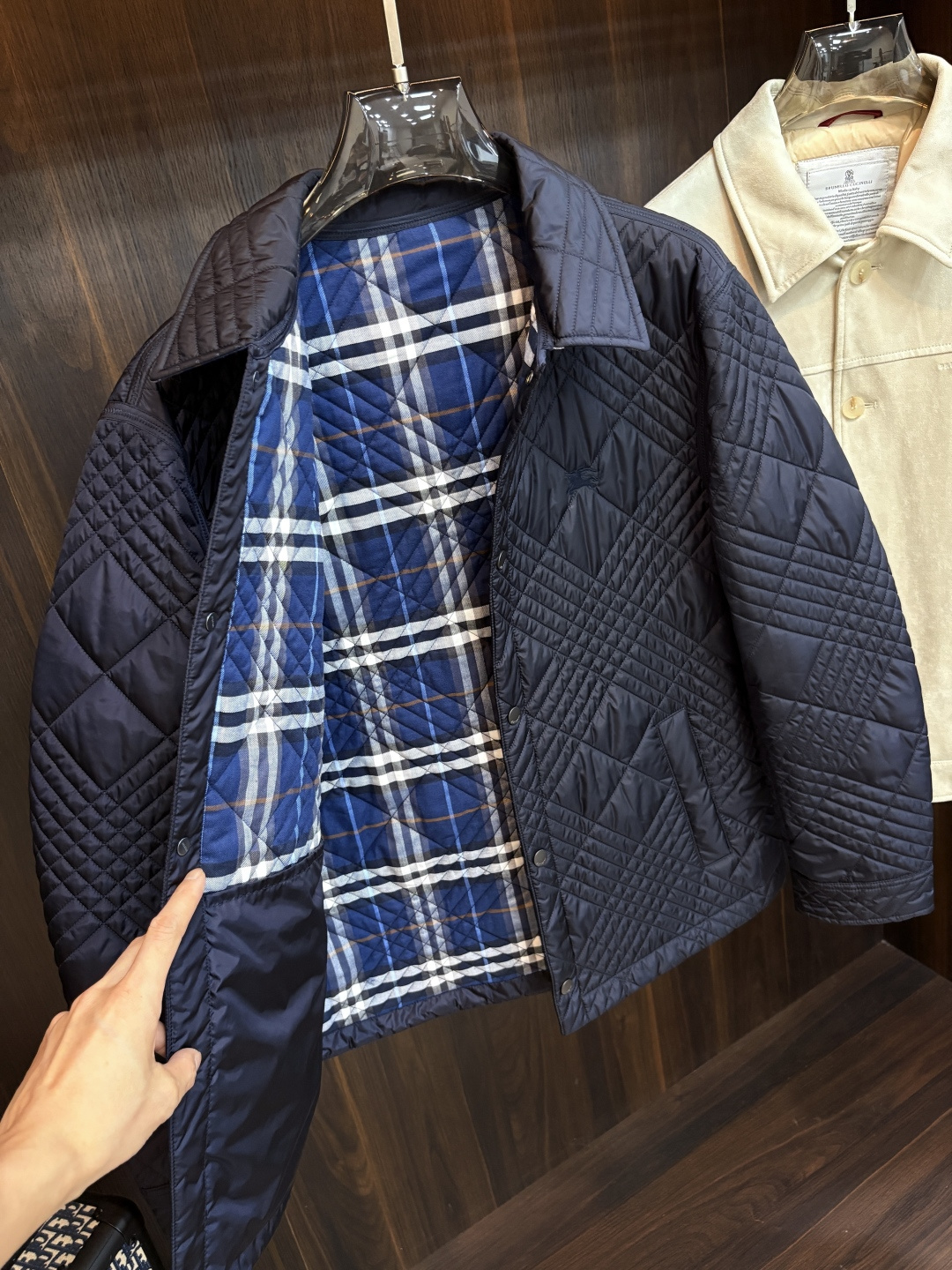 Cheap Burberry Trench Coats For Men in 226198, $140 USD- [IB226198] - Replica Burberry Trench Coats For Men