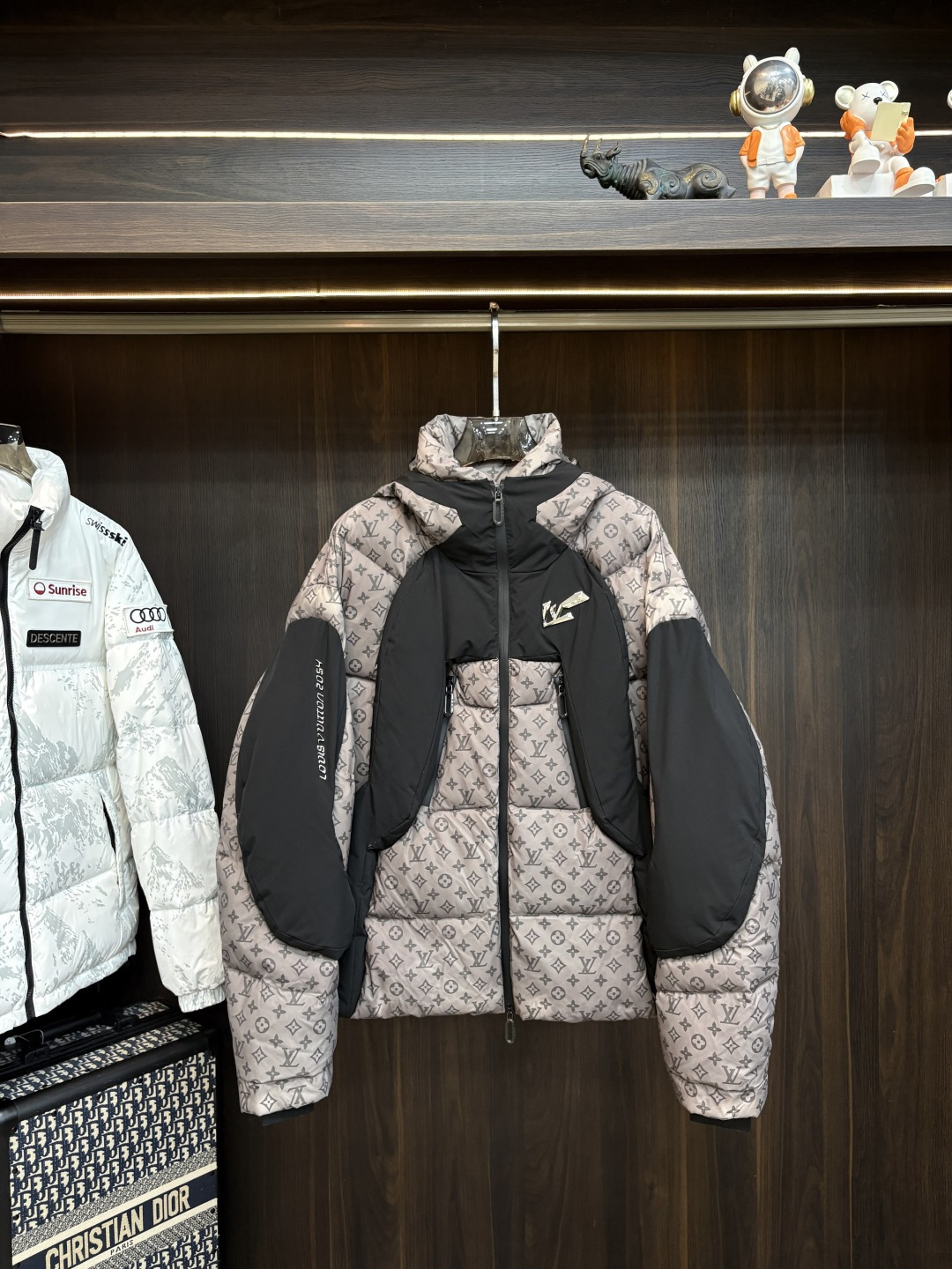Cheap Louis Vuitton Thick Jackets For Men in 226206, $220 USD- [IB226206] - Replica Louis Vuitton Thick Jackets For Men