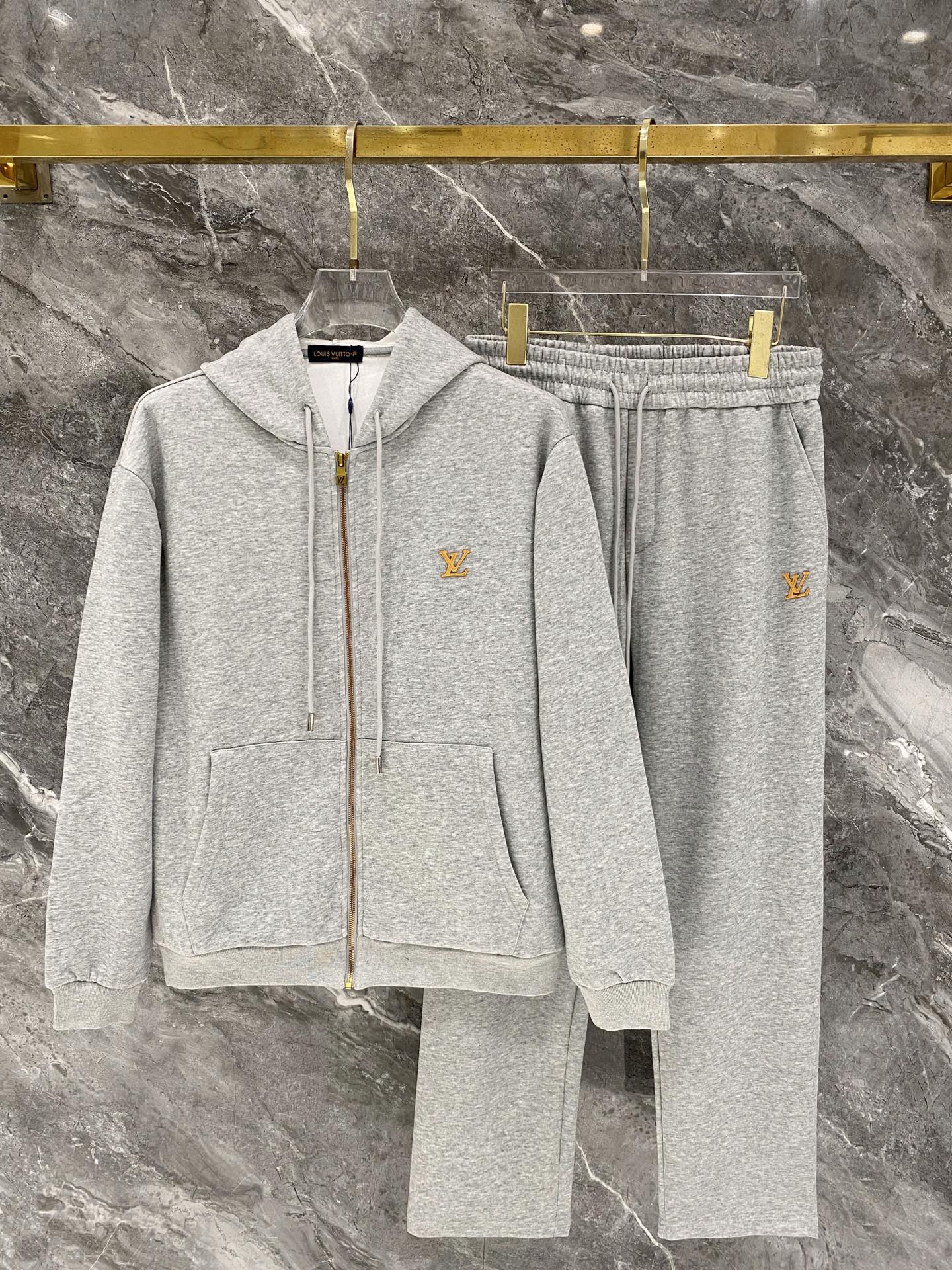 Cheap Louis Vuitton Tracksuits for Men in 226456, $105 USD- [IB226456] - Replica Louis Vuitton Tracksuits for Men