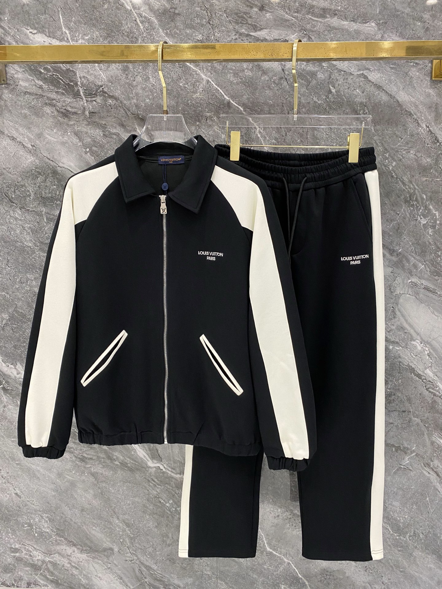 Cheap Louis Vuitton Tracksuits for Men in 226459, $105 USD- [IB226459] - Replica Louis Vuitton Tracksuits for Men