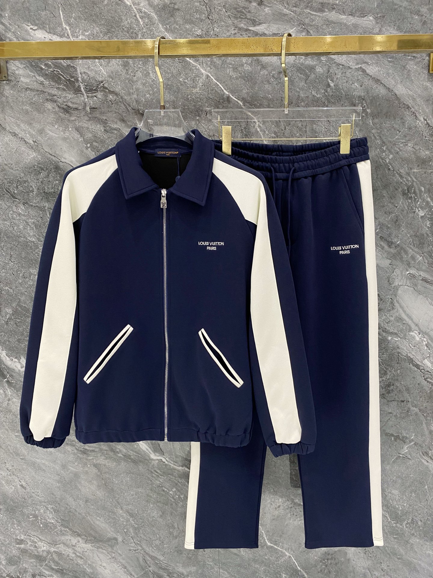 Cheap Louis Vuitton Tracksuits for Men in 226461, $105 USD- [IB226461] - Replica Louis Vuitton Tracksuits for Men