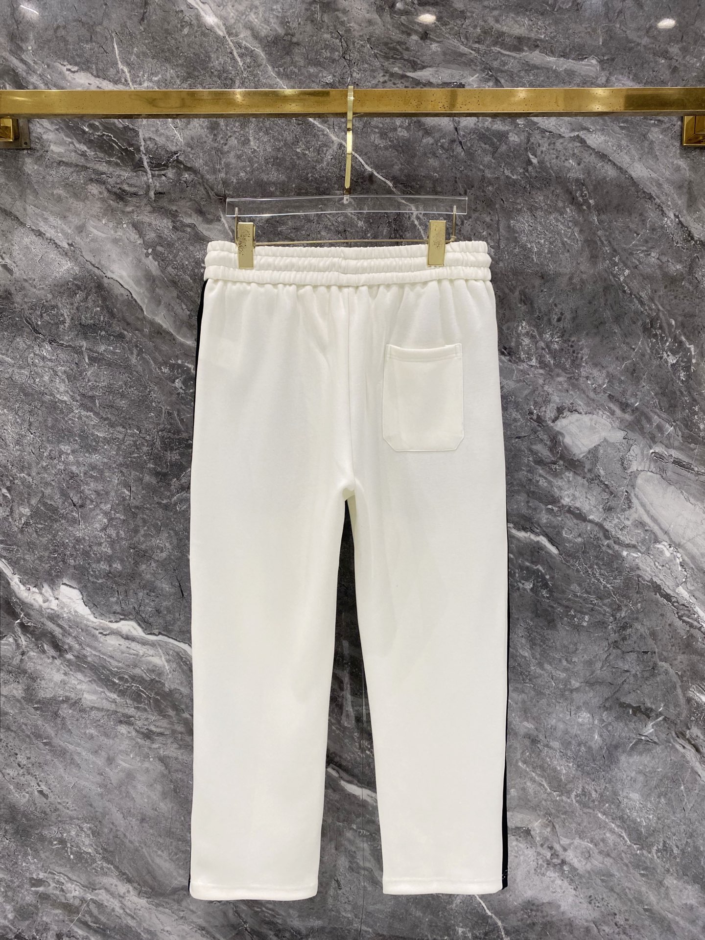 Cheap Louis Vuitton Tracksuits for Men in 226469, $105 USD- [IB226469] - Replica Louis Vuitton Tracksuits for Men