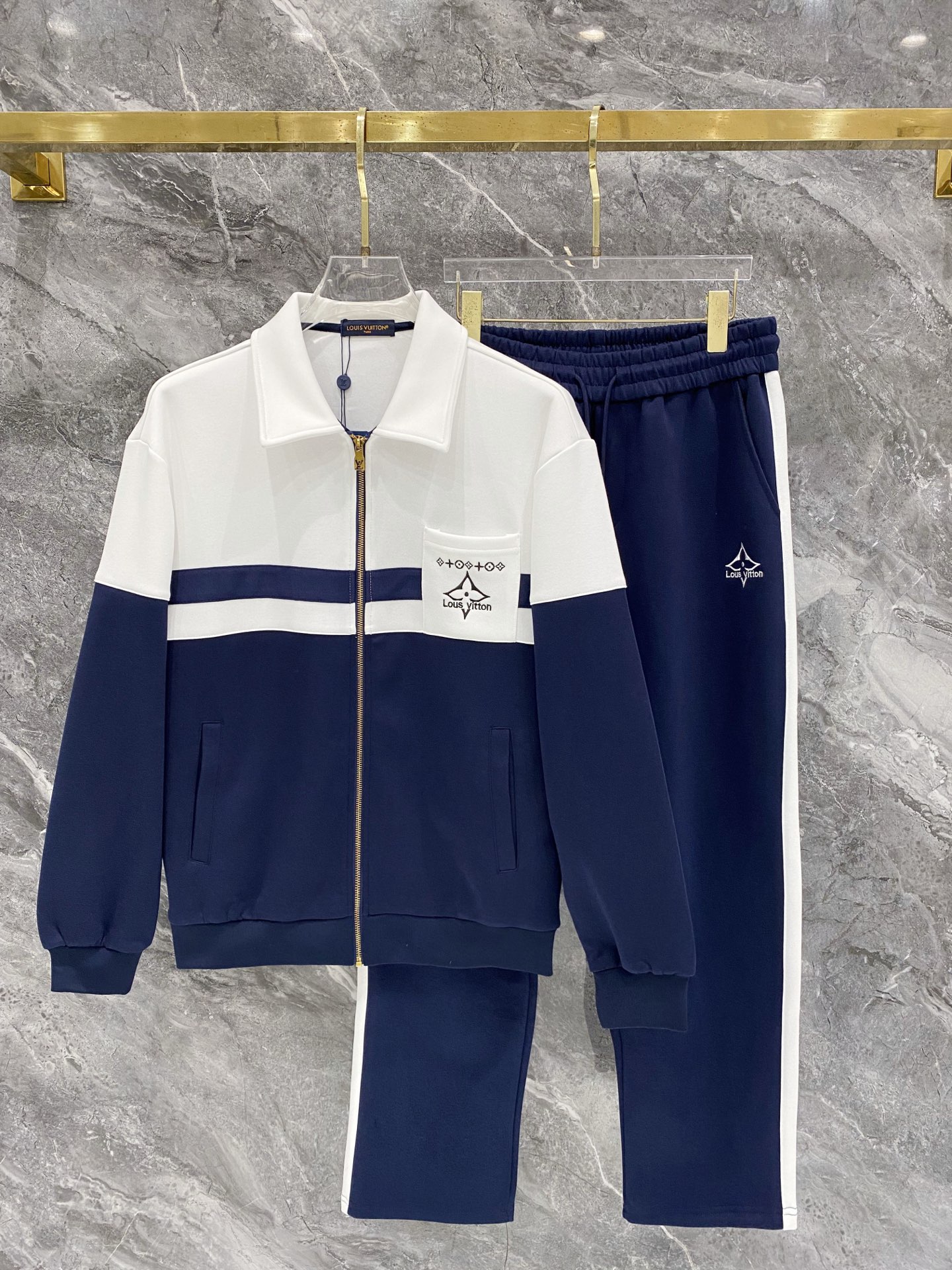 Cheap Louis Vuitton Tracksuits for Men in 226470, $105 USD- [IB226470] - Replica Louis Vuitton Tracksuits for Men