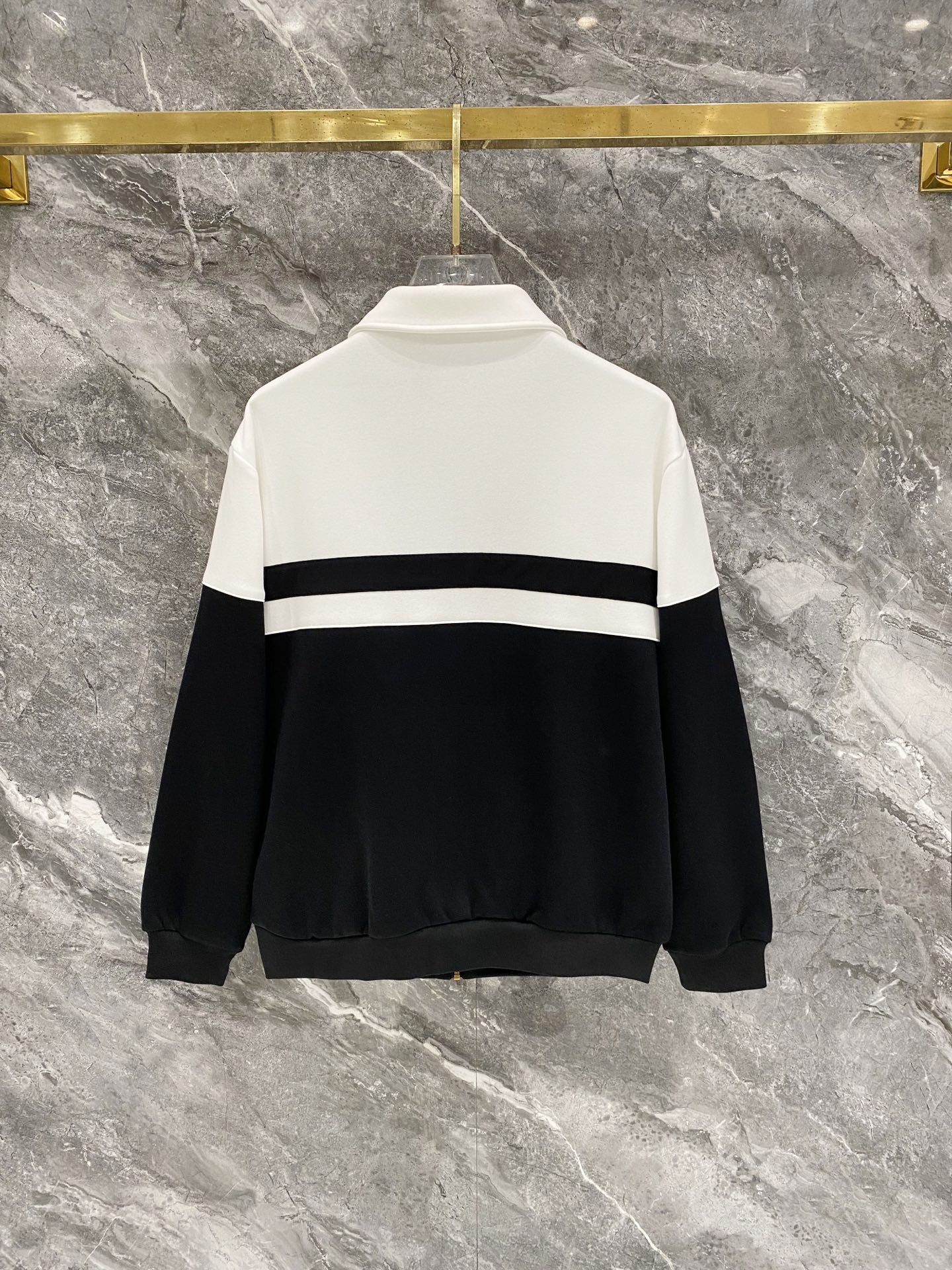 Cheap Louis Vuitton Tracksuits for Men in 226471, $105 USD- [IB226471] - Replica Louis Vuitton Tracksuits for Men