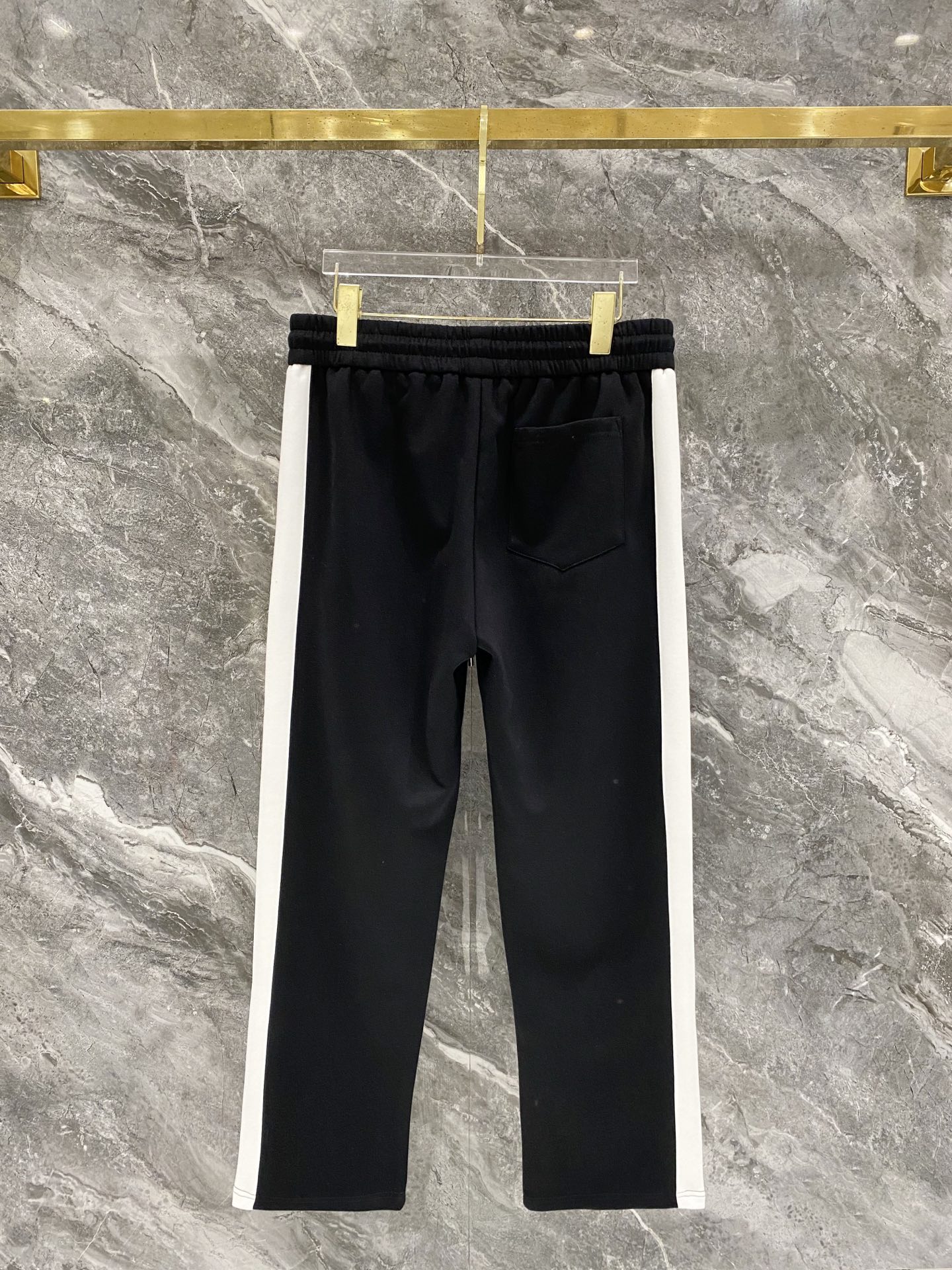 Cheap Louis Vuitton Tracksuits for Men in 226471, $105 USD- [IB226471] - Replica Louis Vuitton Tracksuits for Men