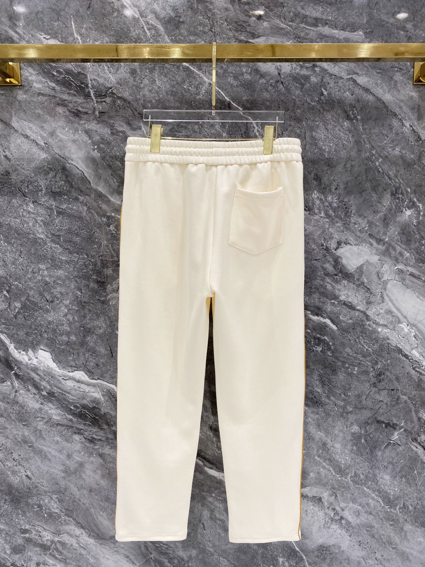 Cheap Louis Vuitton Tracksuits for Men in 226472, $105 USD- [IB226472] - Replica Louis Vuitton Tracksuits for Men