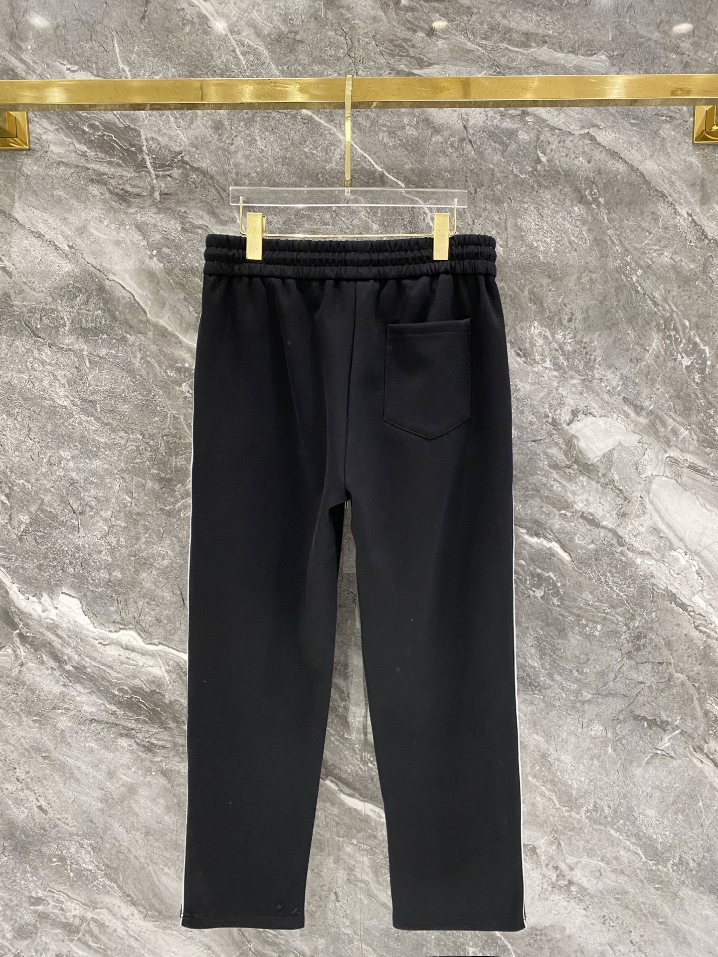 Cheap Louis Vuitton Tracksuits for Men in 226473, $105 USD- [IB226473] - Replica Louis Vuitton Tracksuits for Men