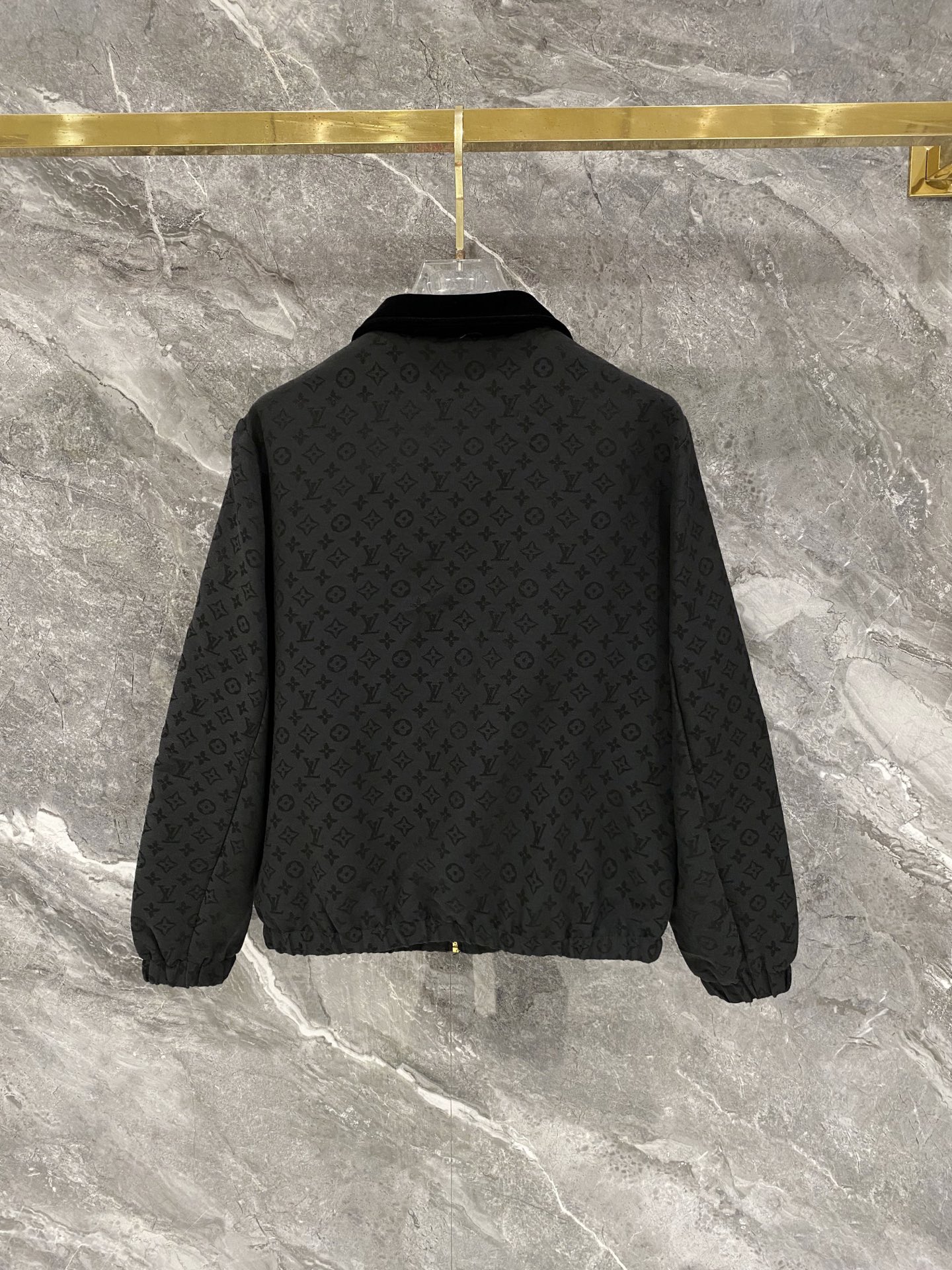 Cheap Louis Vuitton Tracksuits for Men in 226476, $105 USD- [IB226476] - Replica Louis Vuitton Tracksuits for Men