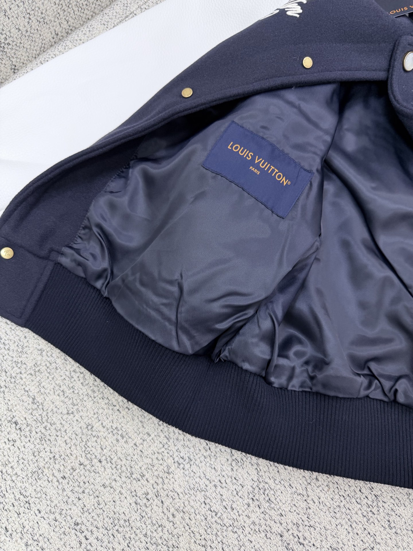 Cheap Louis Vuitton Thin Jackets For Men in 226482, $105 USD- [IB226482] - Replica Louis Vuitton Thin Jackets For Men