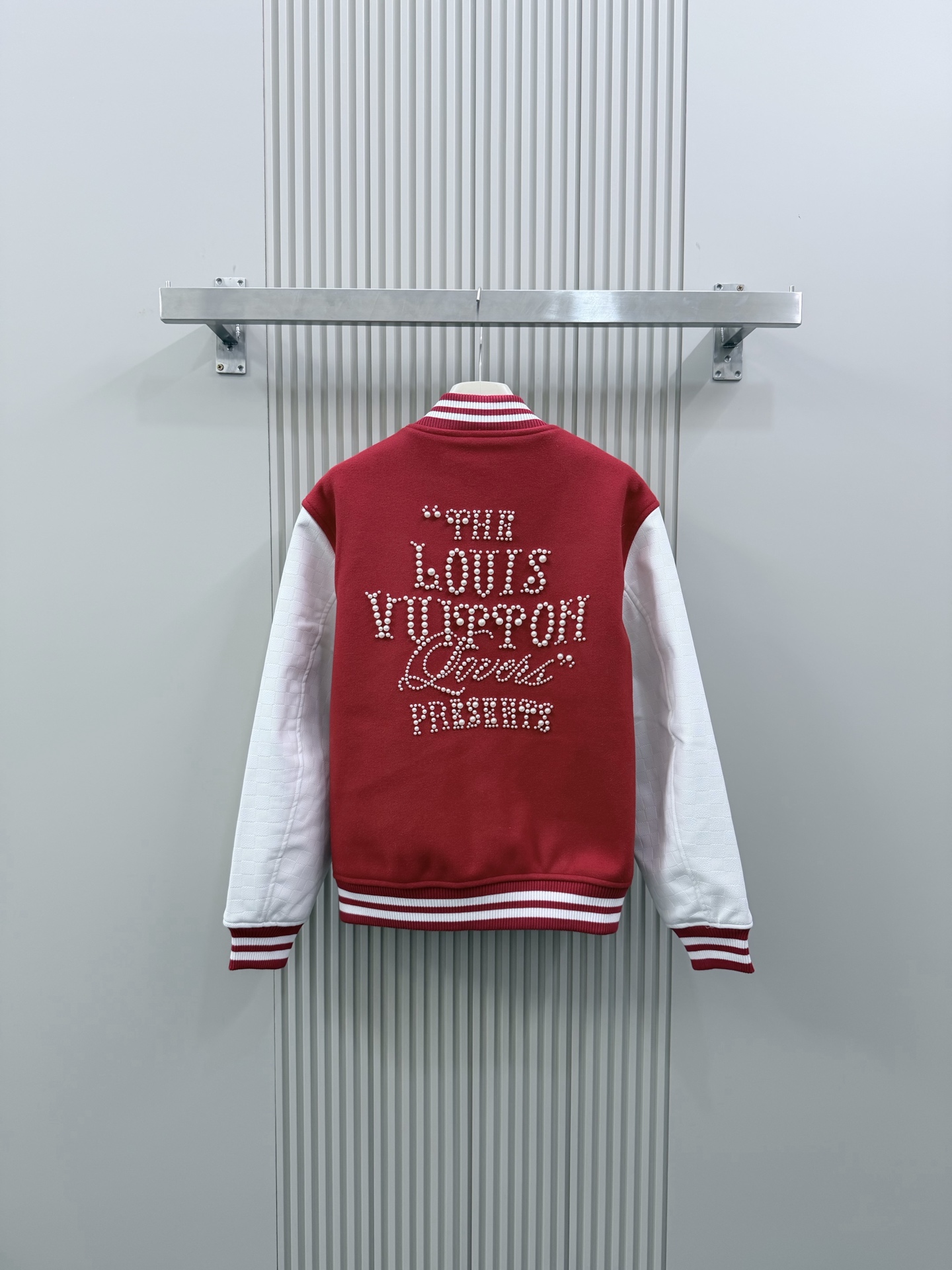 Cheap Louis Vuitton Thin Jackets For Men in 226487, $105 USD- [IB226487] - Replica Louis Vuitton Thin Jackets For Men