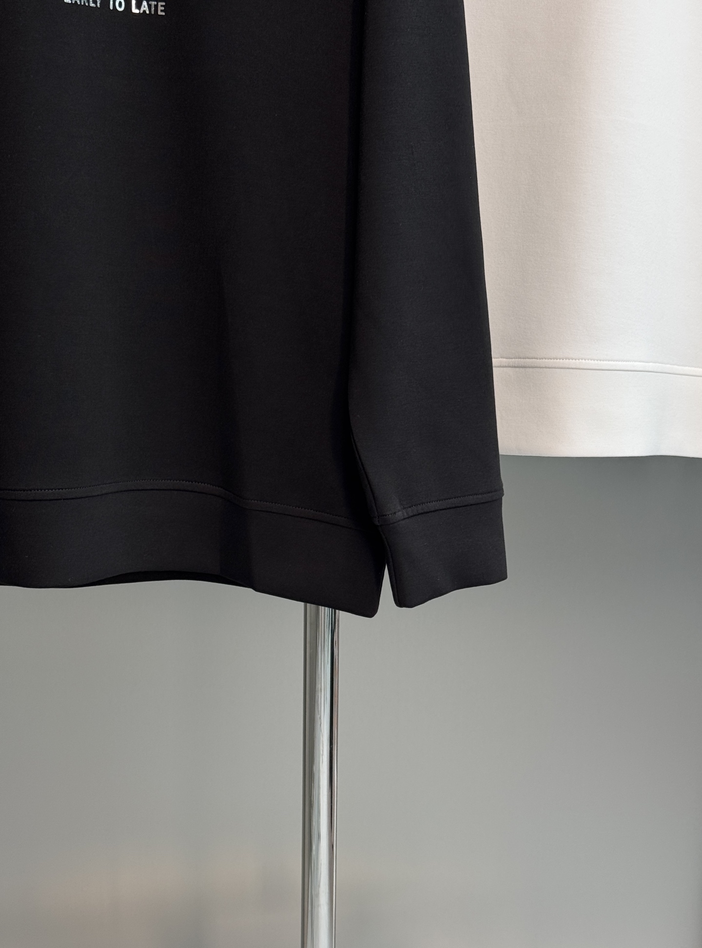 Cheap Amiri Long-Sleeved T-Shirts in 226516, $50 USD- [IB226516] - Replica Amiri Long-Sleeved T-Shirts