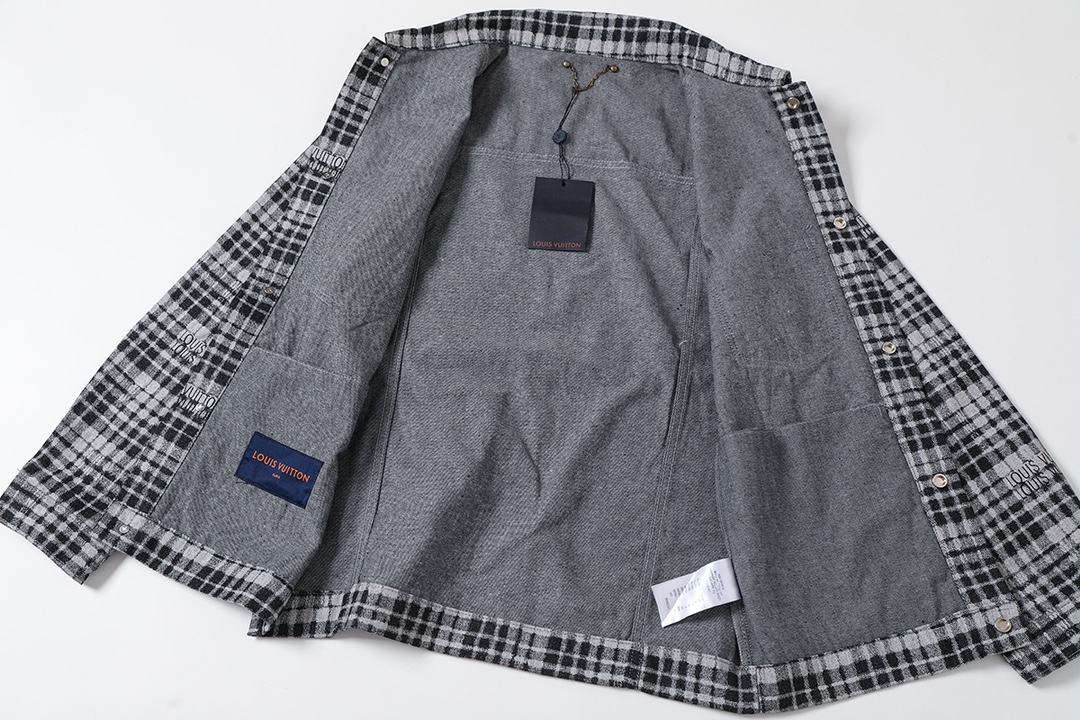 Cheap Louis Vuitton Thin Jackets For Men in 226581, $65 USD- [IB226581] - Replica Louis Vuitton Thin Jackets For Men