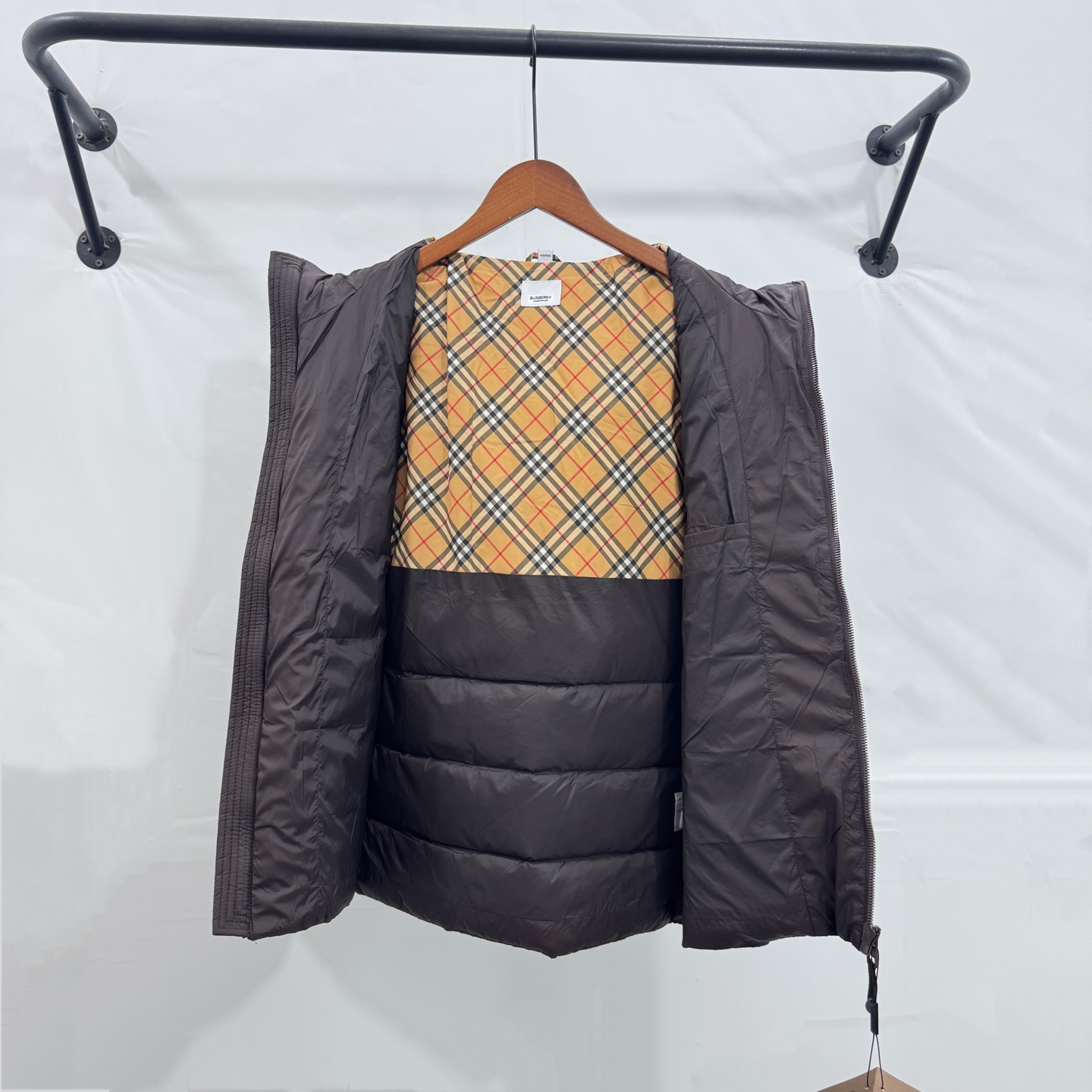 Cheap Burberry Trench Coats For Men in 226849, $135 USD- [IB226849] - Replica Burberry Trench Coats For Men