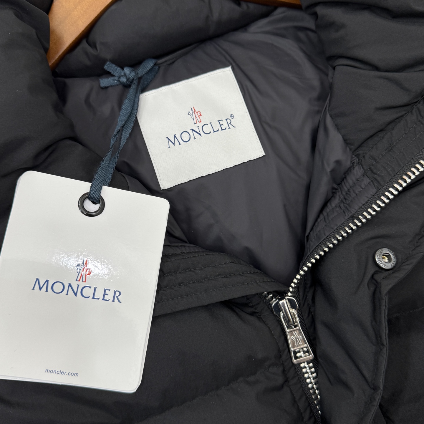 Cheap Moncle Thick Coats For Women in 226861, $150 USD- [IB226861] - Replica Moncle Thick Coats For Women