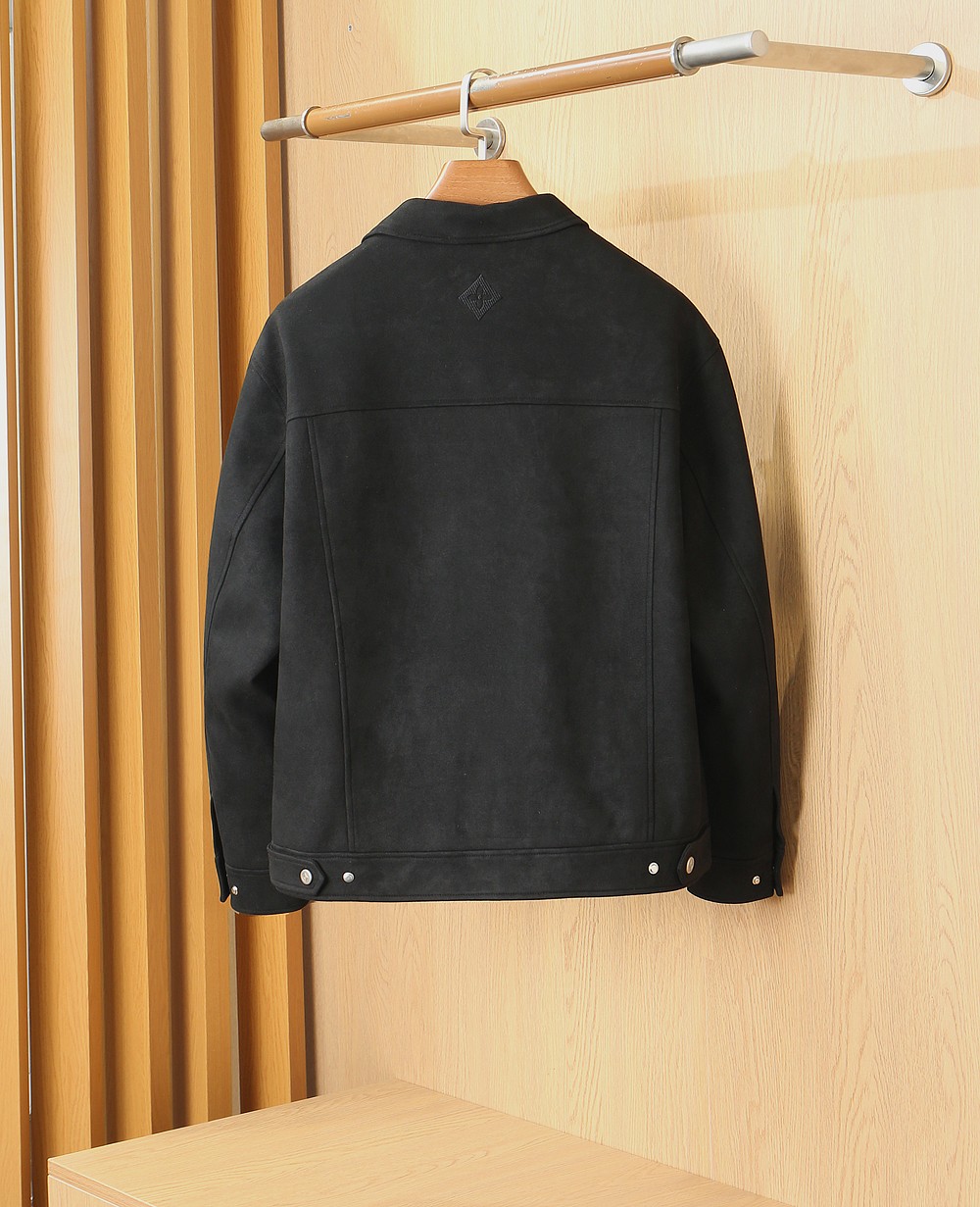 Cheap Louis Vuitton Thin Jackets For Men in 226981, $170 USD- [IB226981] - Replica Louis Vuitton Thin Jackets For Men