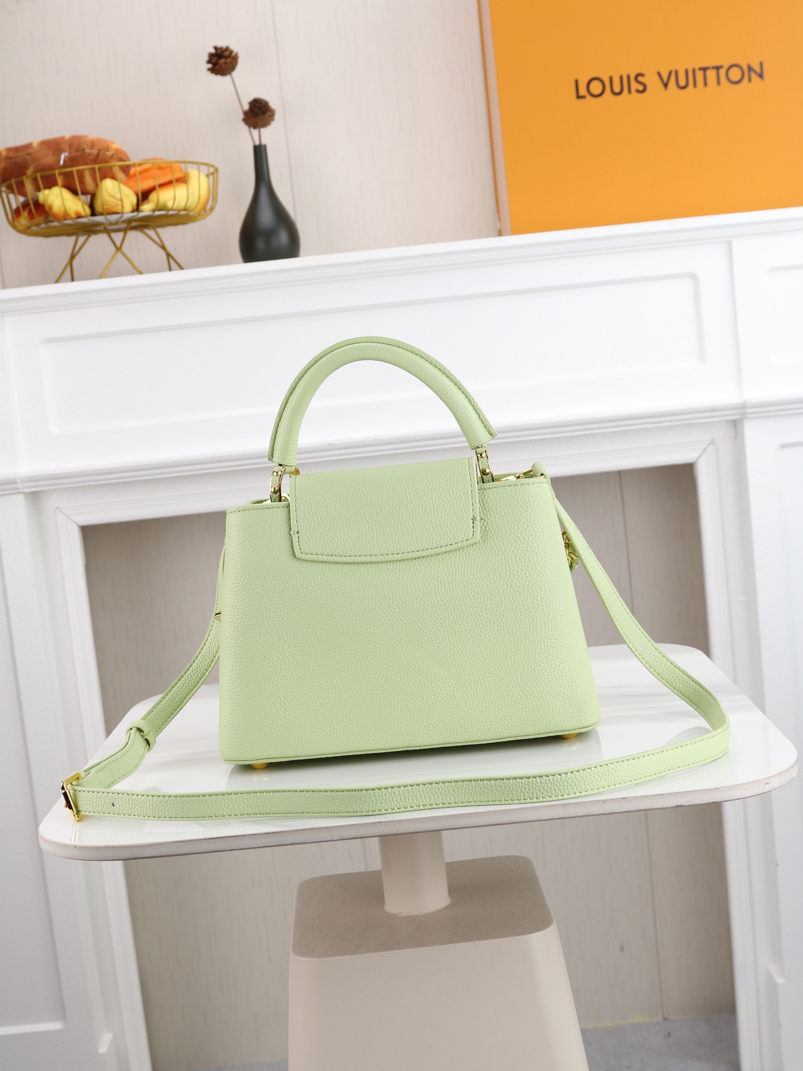 Cheap Louis Vuitton AAA Quality Handbags in 226996, $95 USD- [IB226996] - Replica Louis Vuitton AAA Quality Handbags