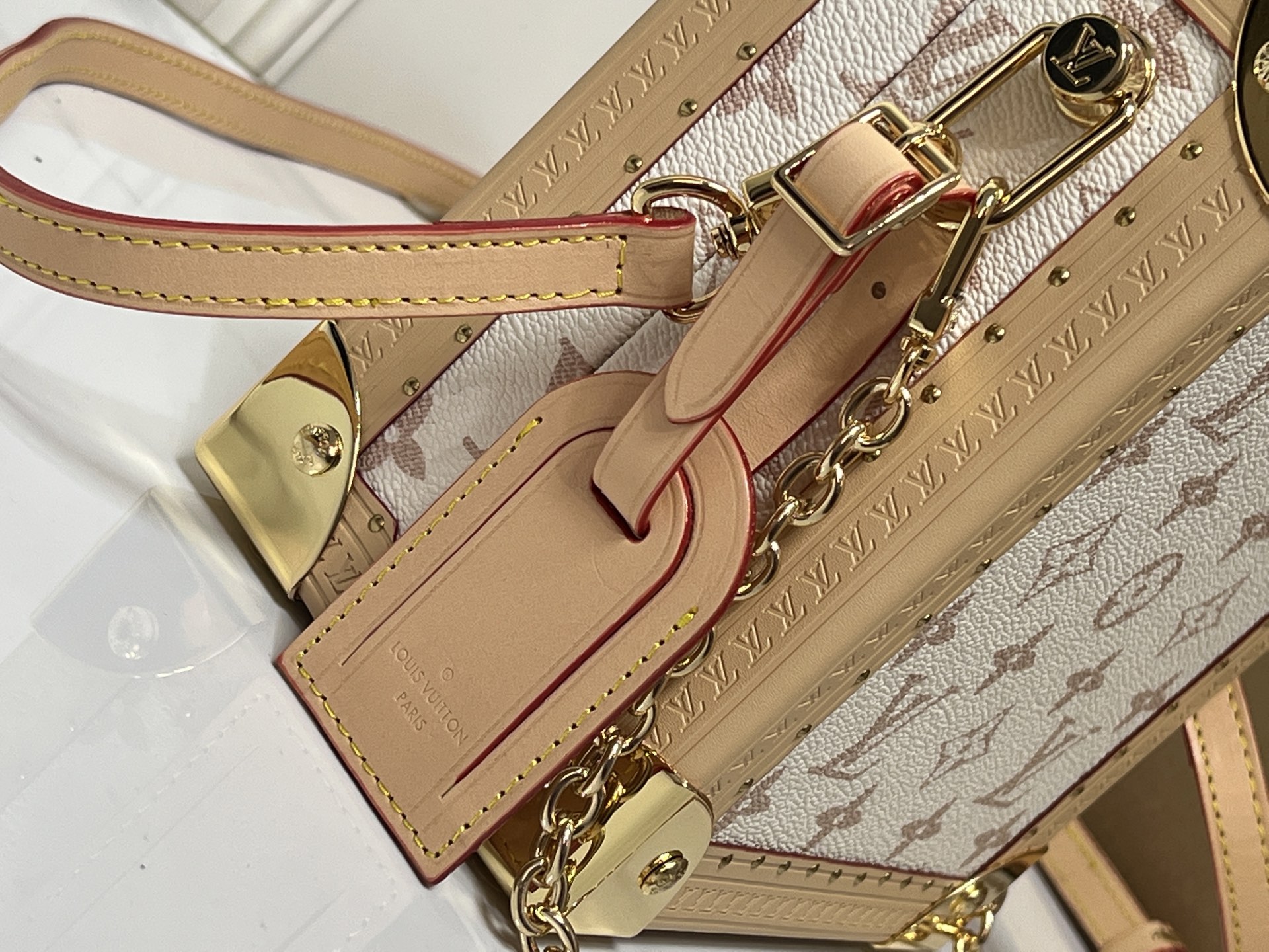 Cheap Louis Vuitton AAA Quality Handbags in 226997, $105 USD- [IB226997] - Replica Louis Vuitton AAA Quality Handbags