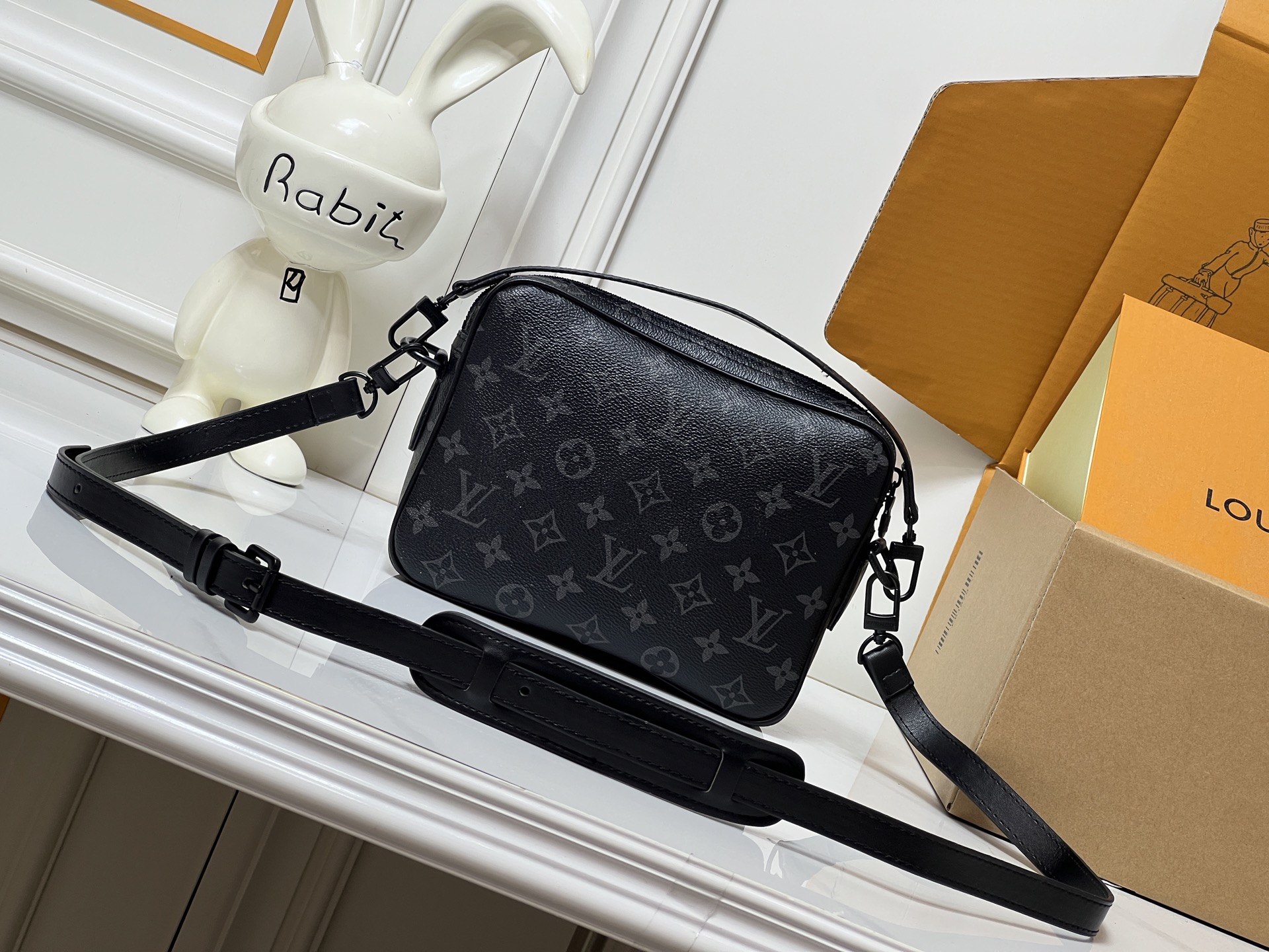 Cheap Louis Vuitton AAA+++ bags For Men in 226998, $65 USD- [IB226998] - Replica Louis Vuitton AAA+++ bags For Men