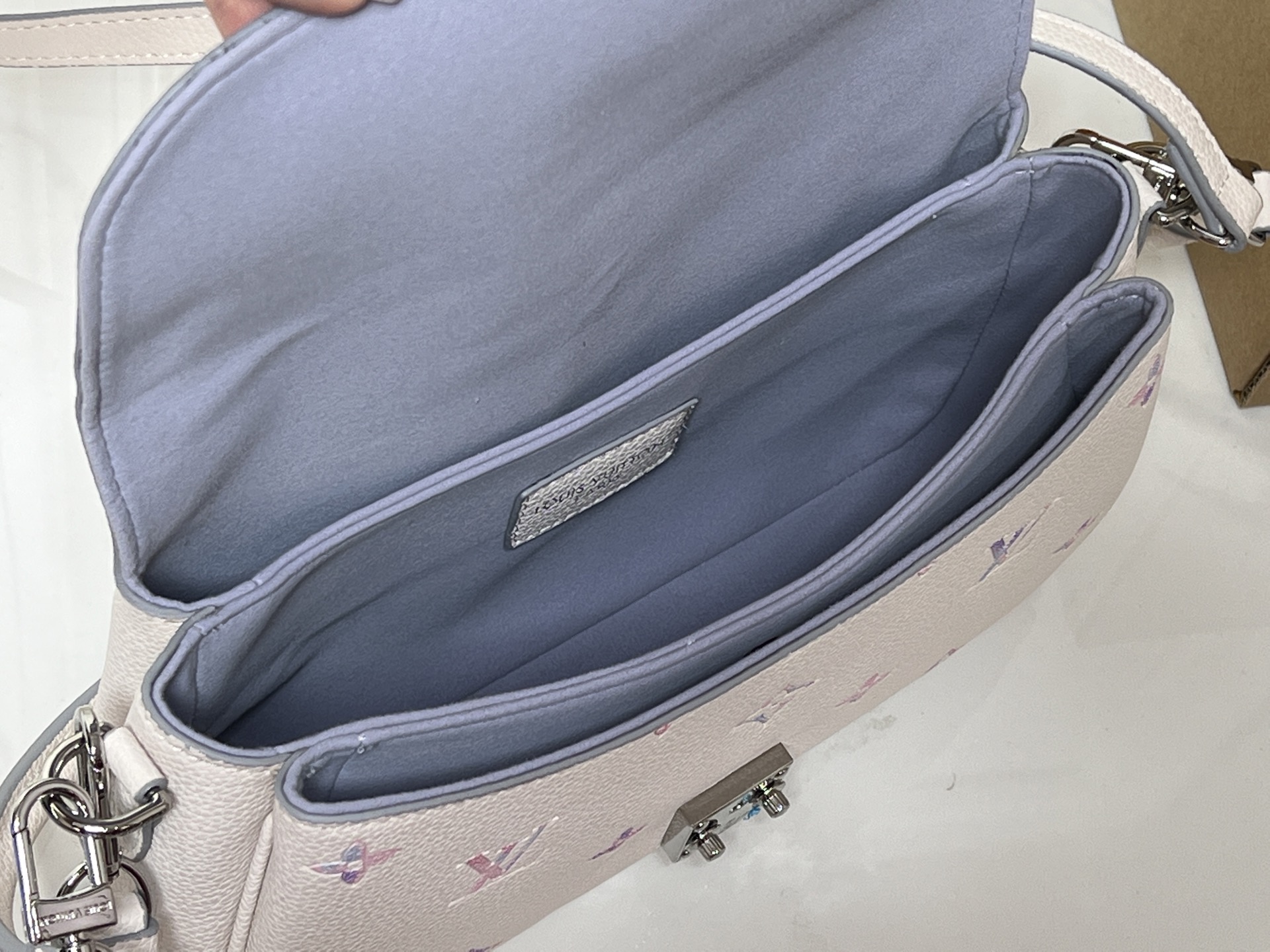 Cheap Louis Vuitton Handbags in 226999, $50 USD- [IB226999] - Replica Louis Vuitton Handbags